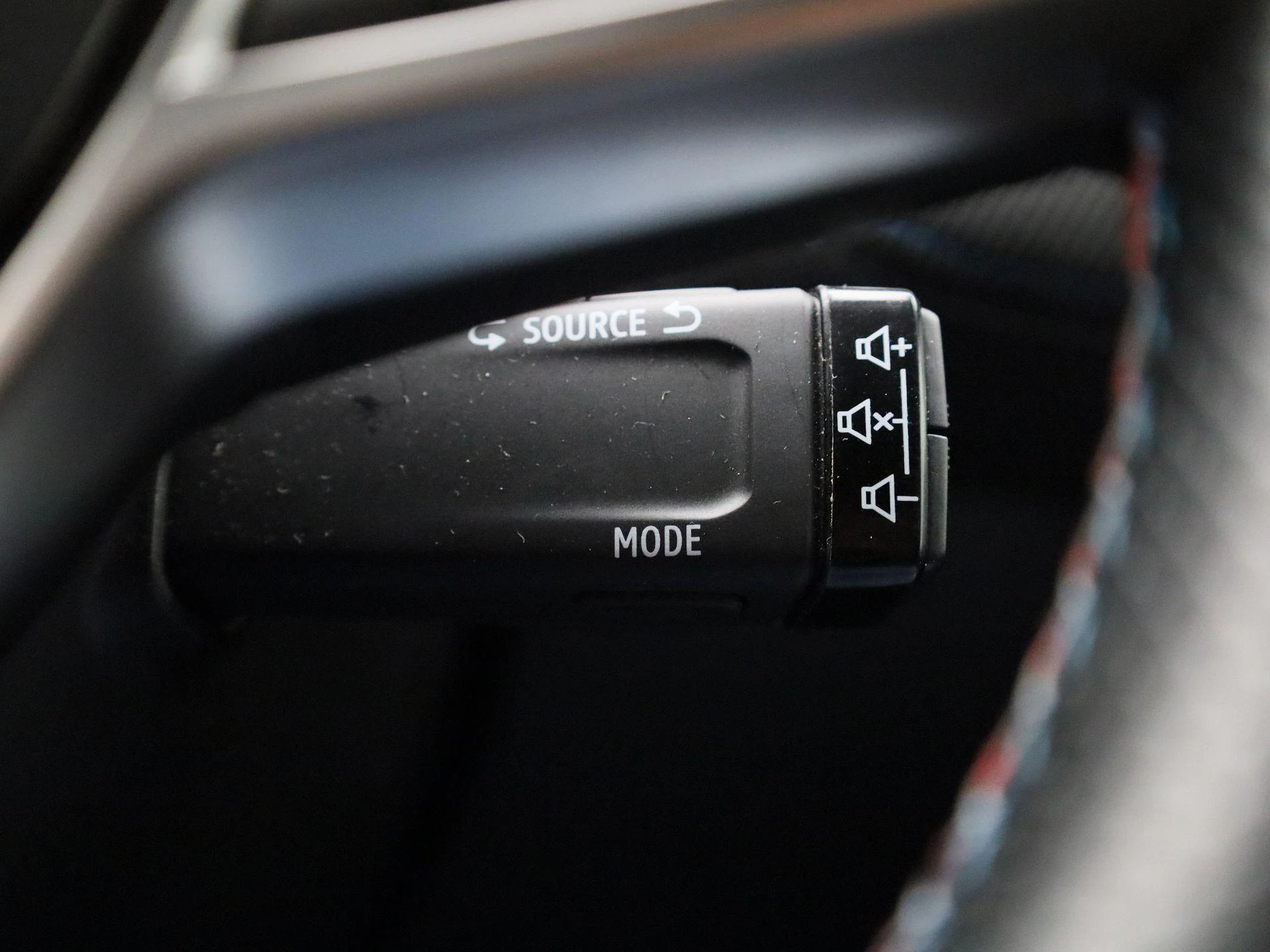 Renault-Captur-image-19