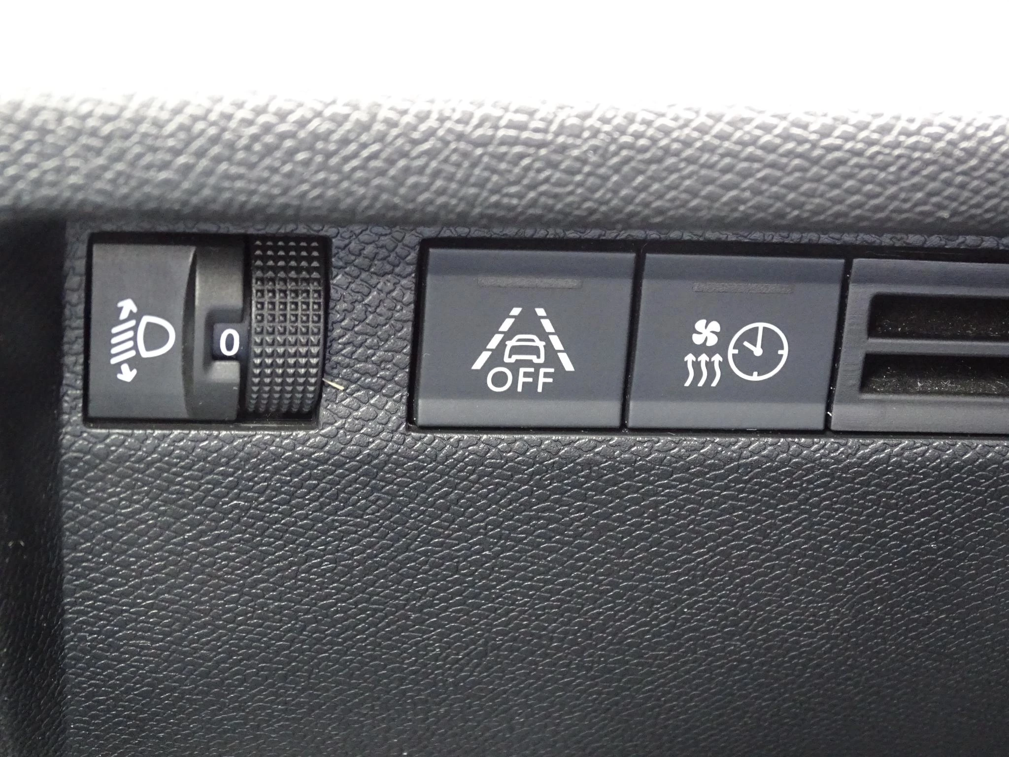 Citroën-ë-C4-image-26