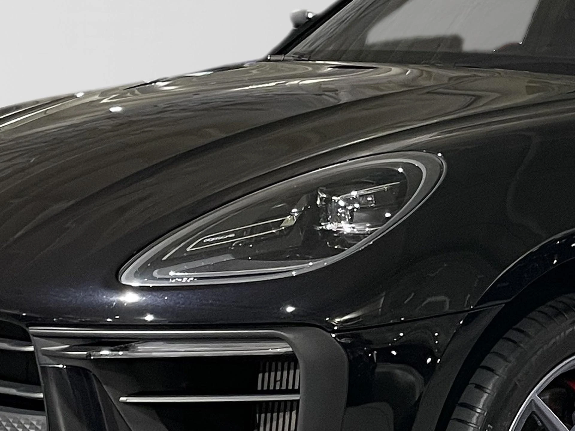 Porsche-Macan-image-23