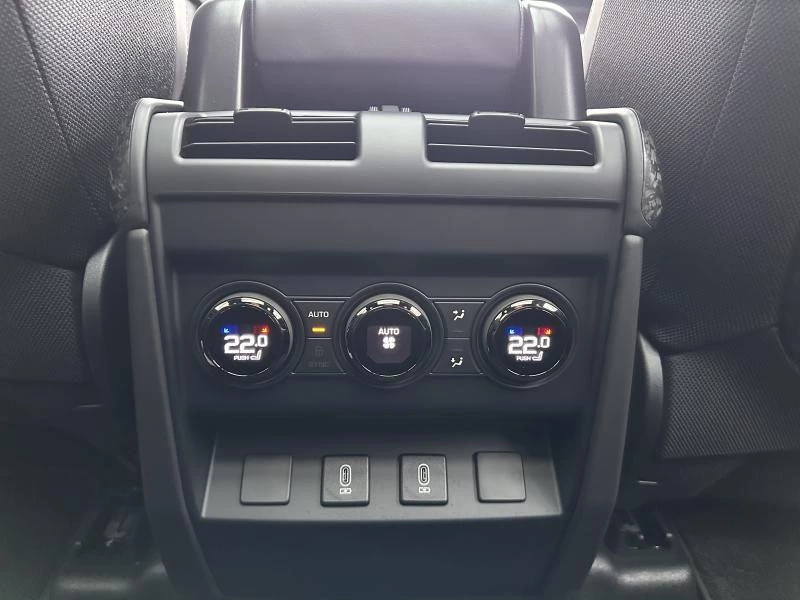 Land Rover Defender 110 P635 OCTA Black Edition AWD Auto. 26MY