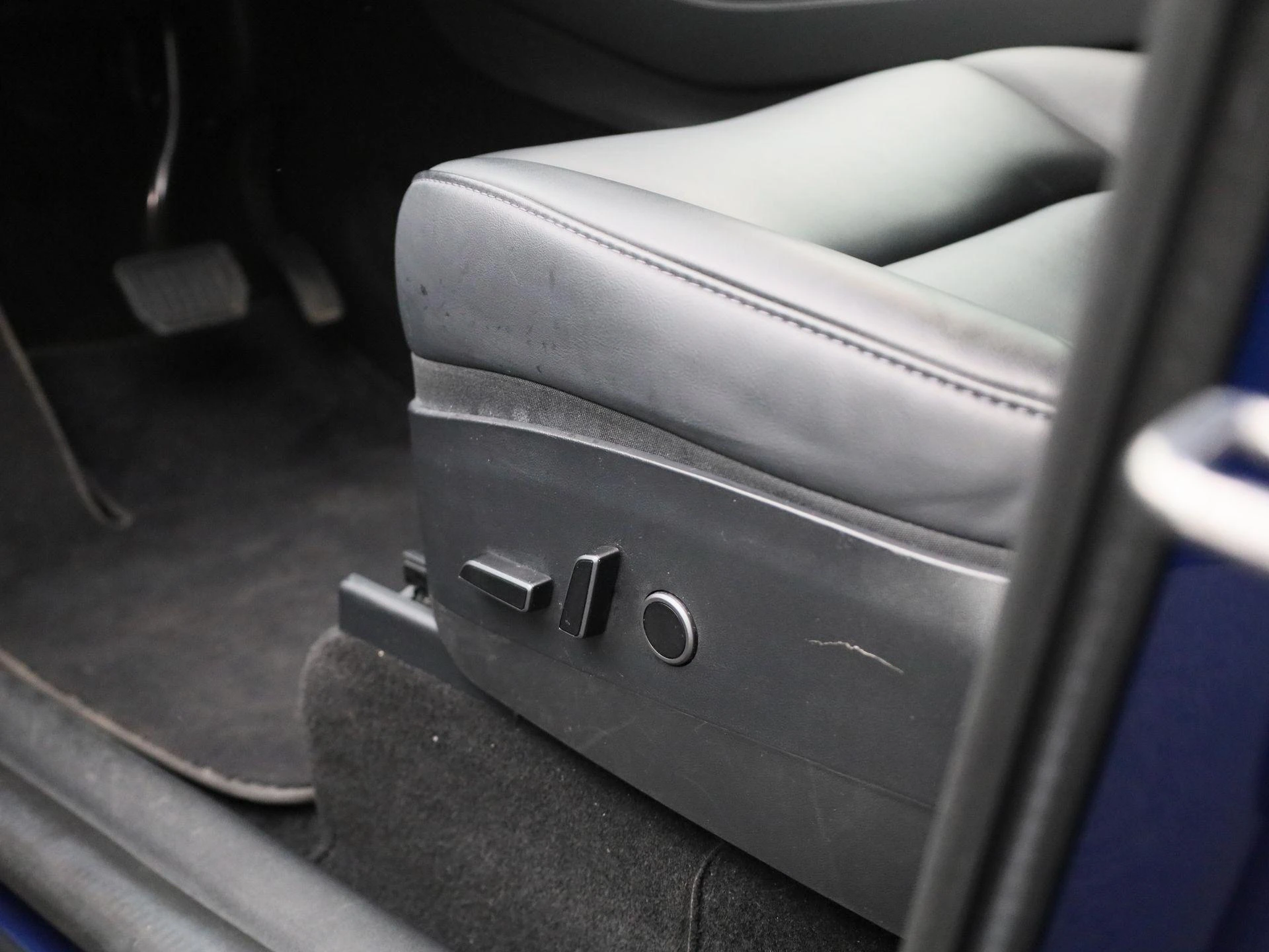 Tesla-Model Y-image-31