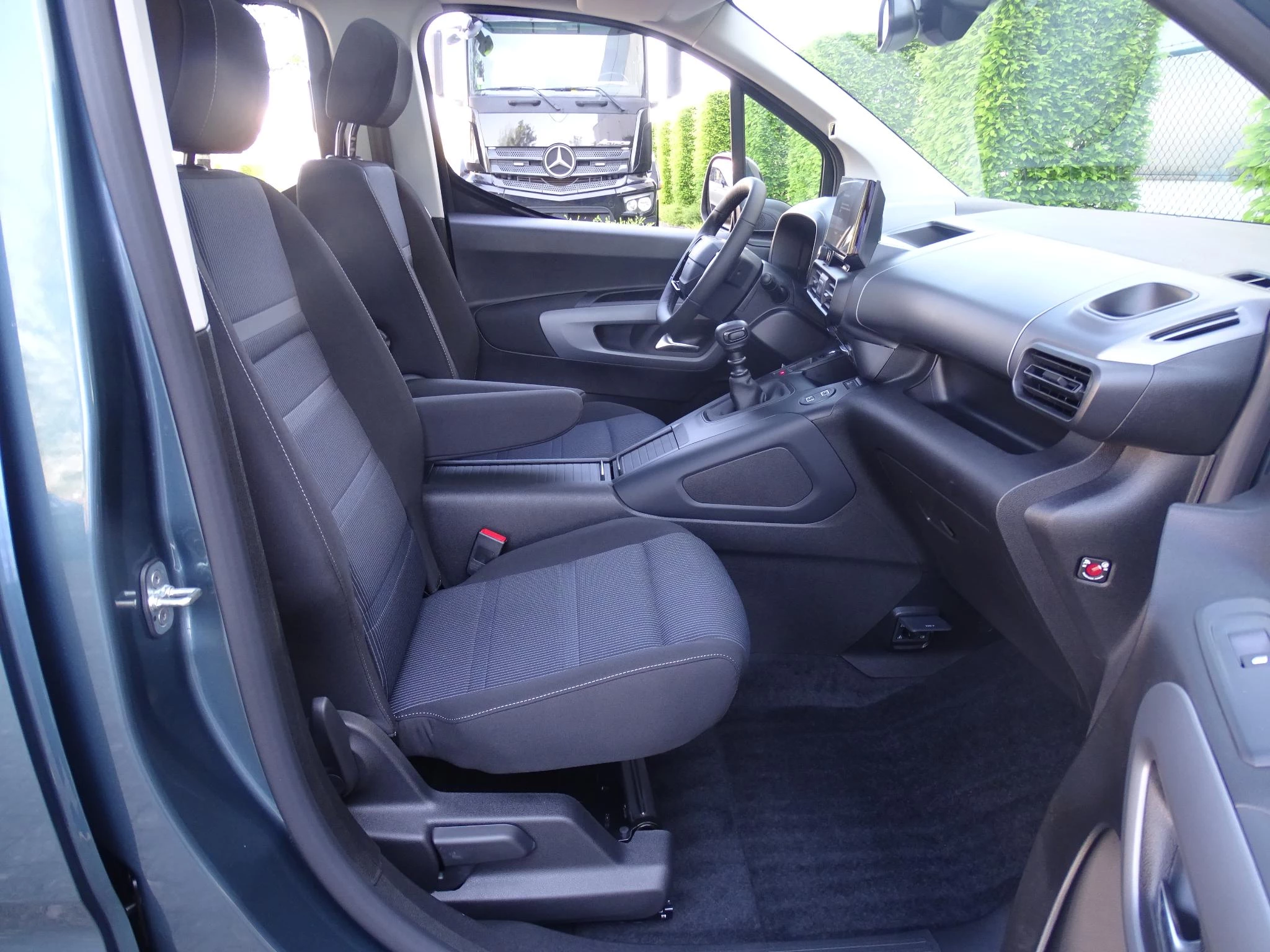 Fiat Qubo 1.2T +gps+camera+park pilot +magic top