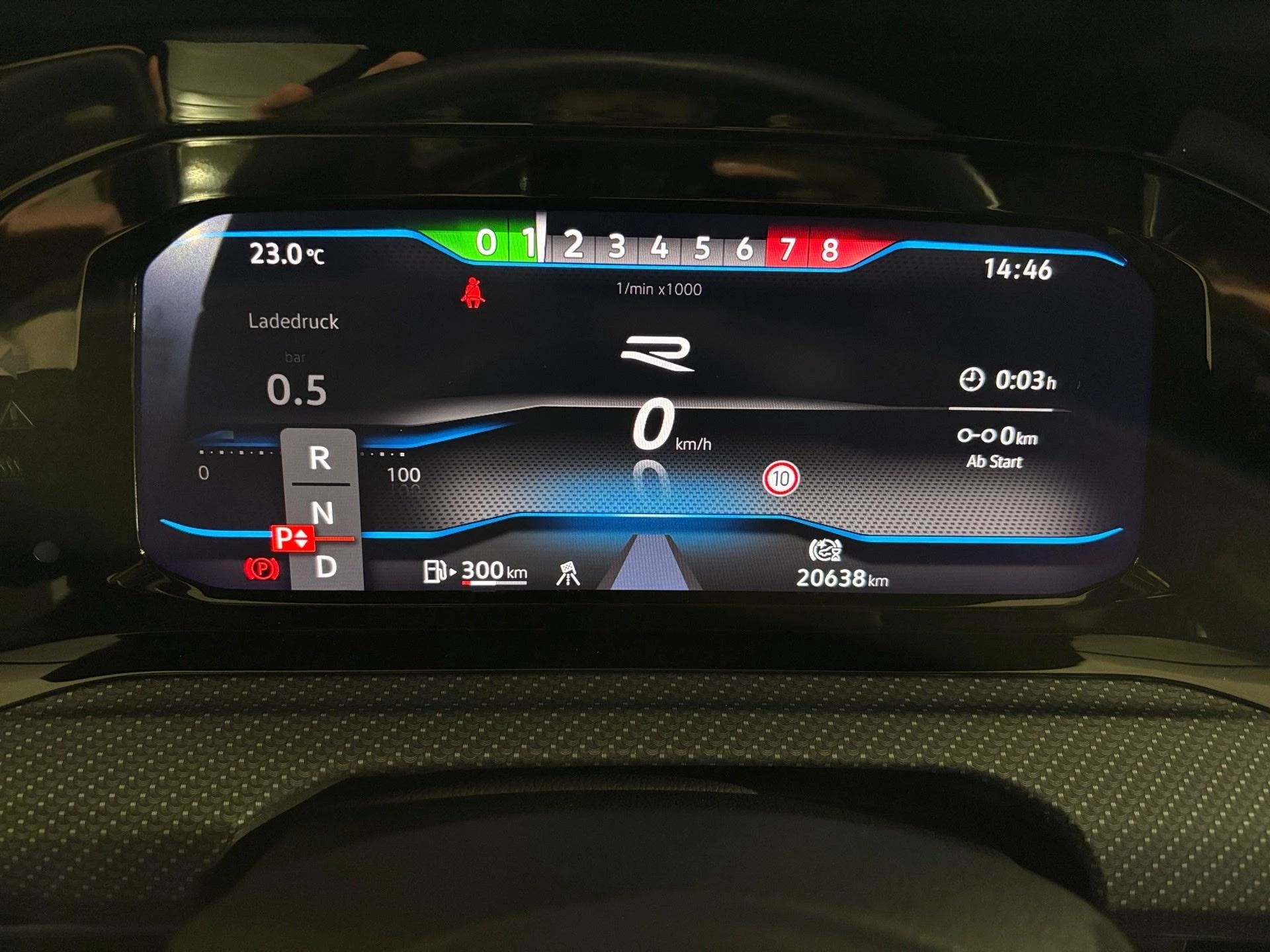 Volkswagen-Golf-image-1