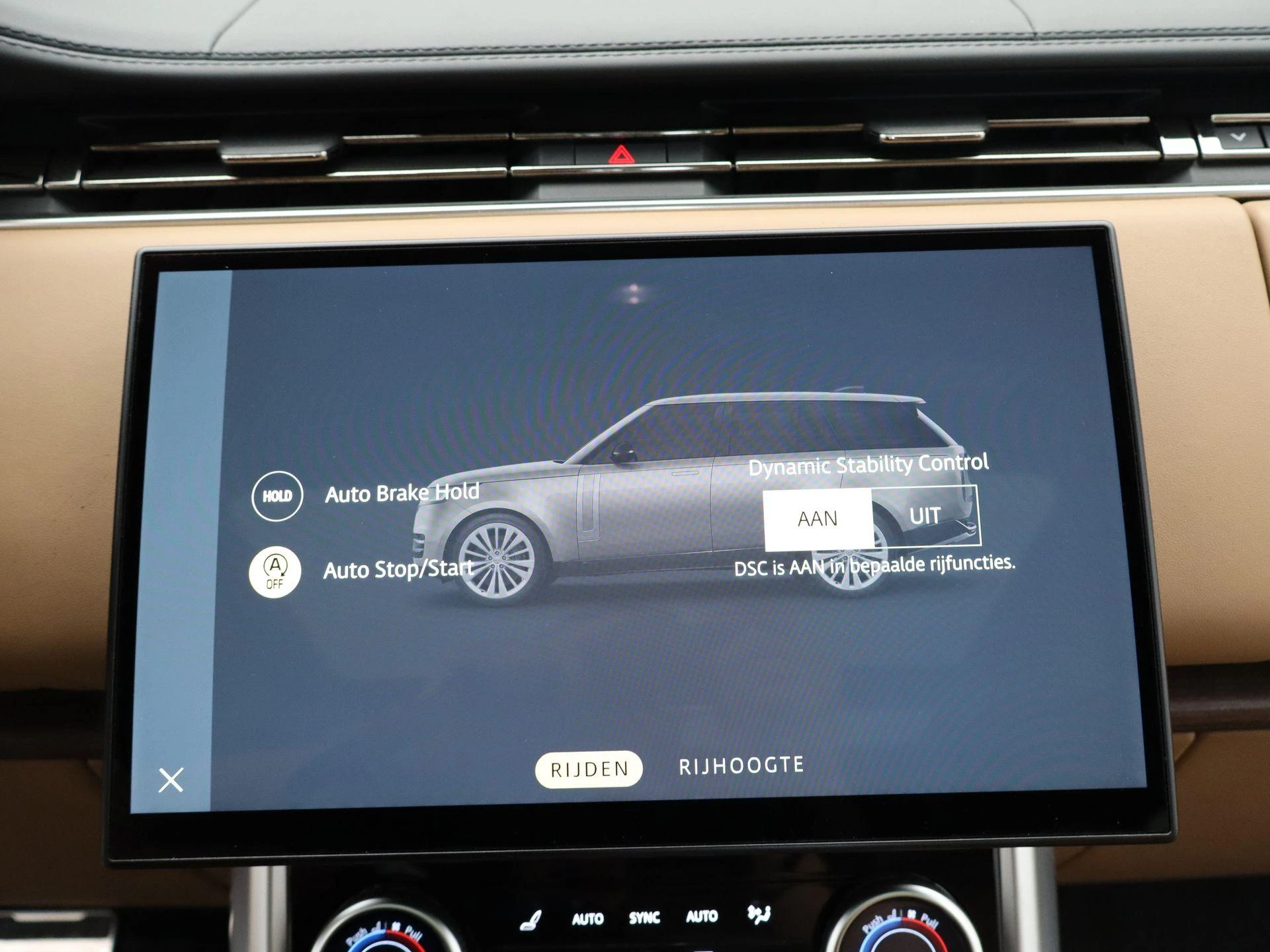 Land Rover-Range Rover-image-26