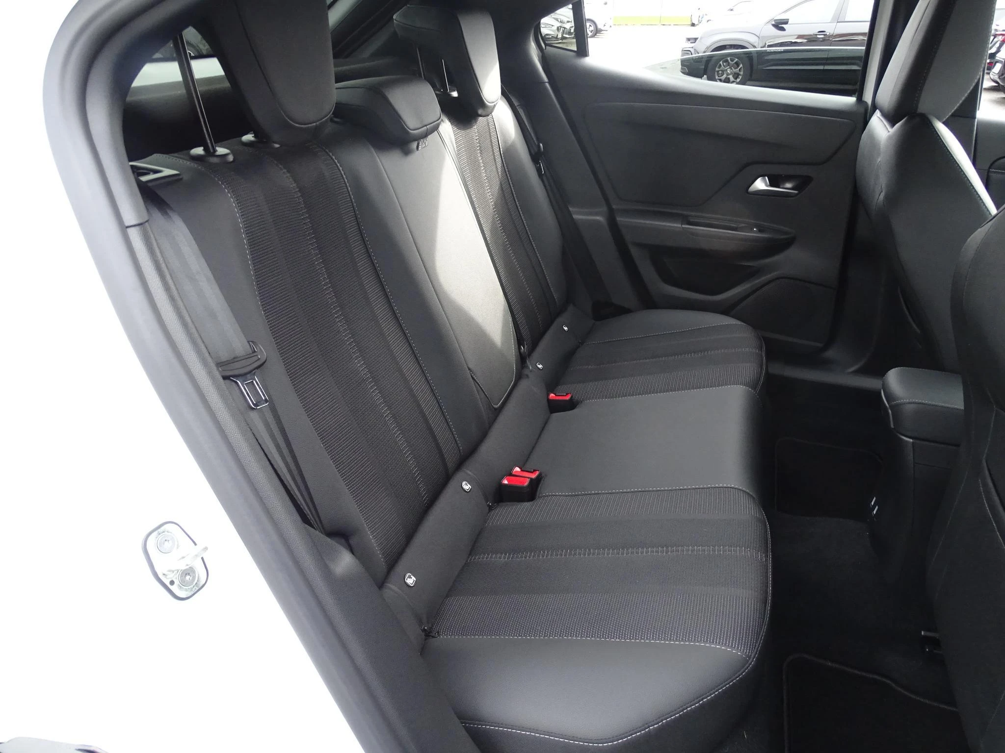 Opel-Mokka-image-14