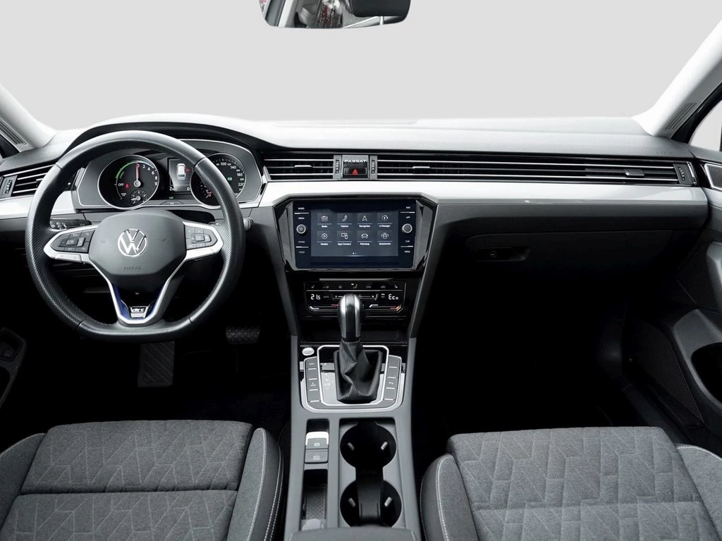 Volkswagen Passat Variant GTE 1.4 TSI Hybrid *LED*Kamera*Travel-Assist*Navi*Panorama*PDC*230Volt*uvm..