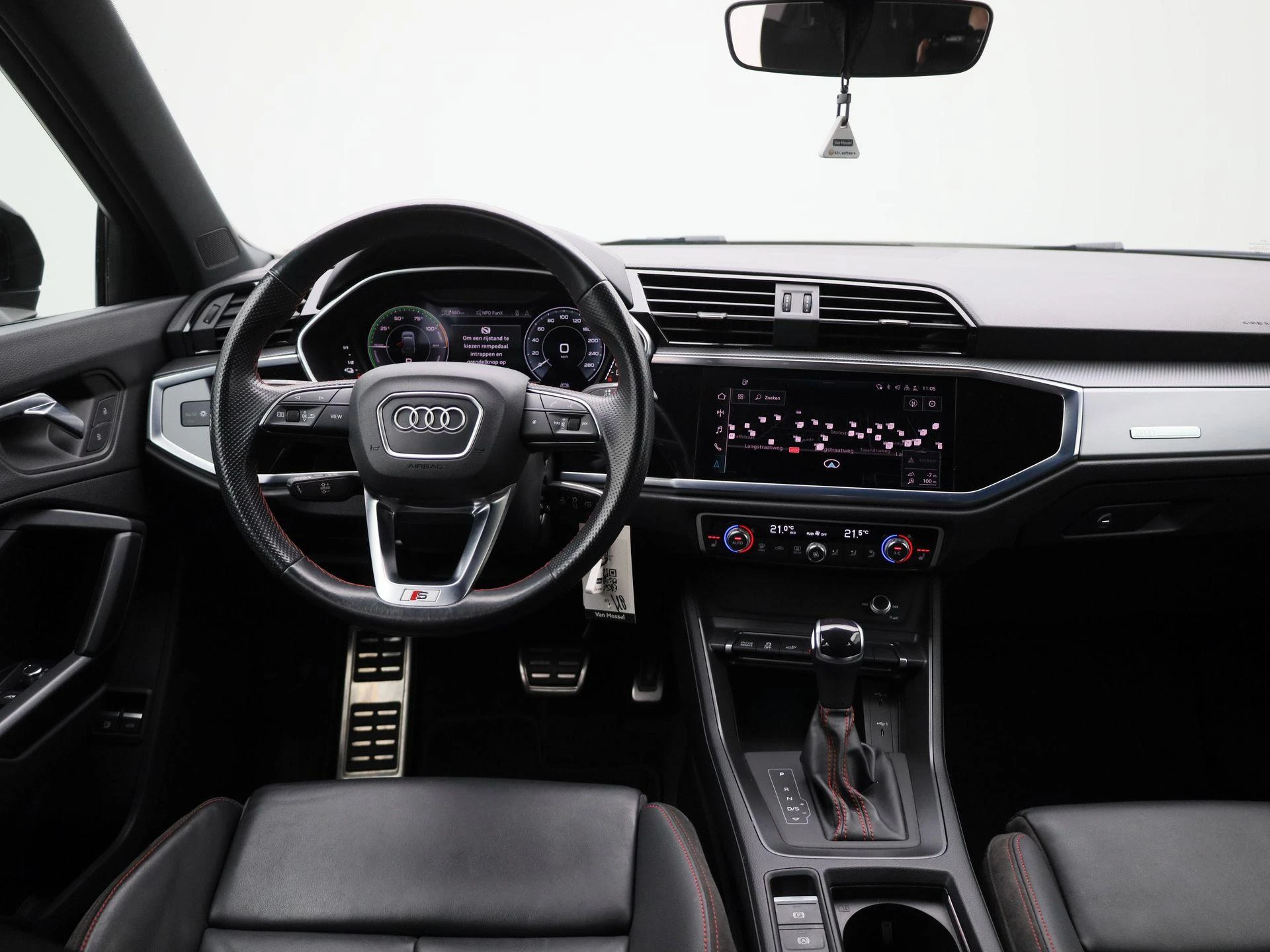 Audi-Q3-image-6