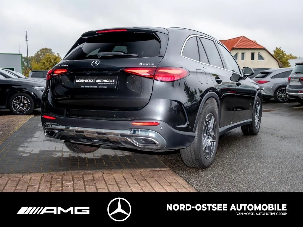 Mercedes-Benz GLC 300 d AMG 4M AHK DISTRONIC MBUX SHZ AMG Line