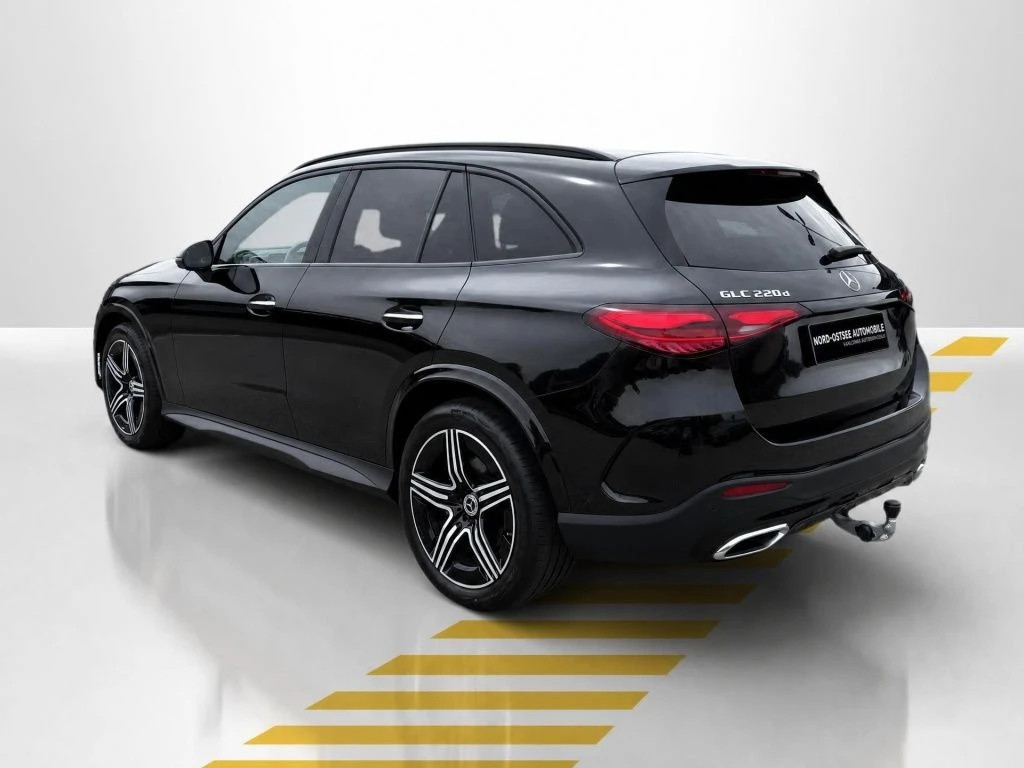 Mercedes-Benz-GLC 220 d-image-12
