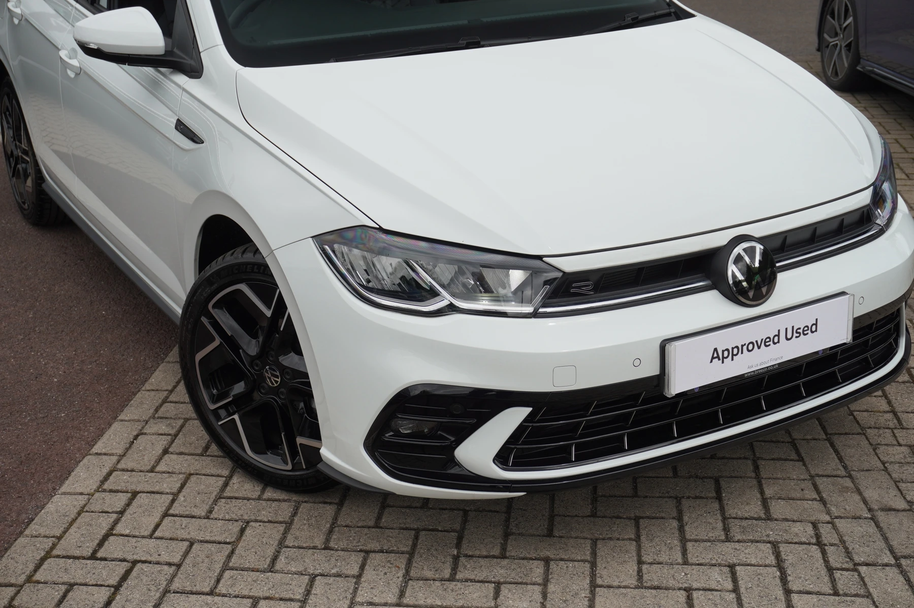 Volkswagen-Polo-image-38