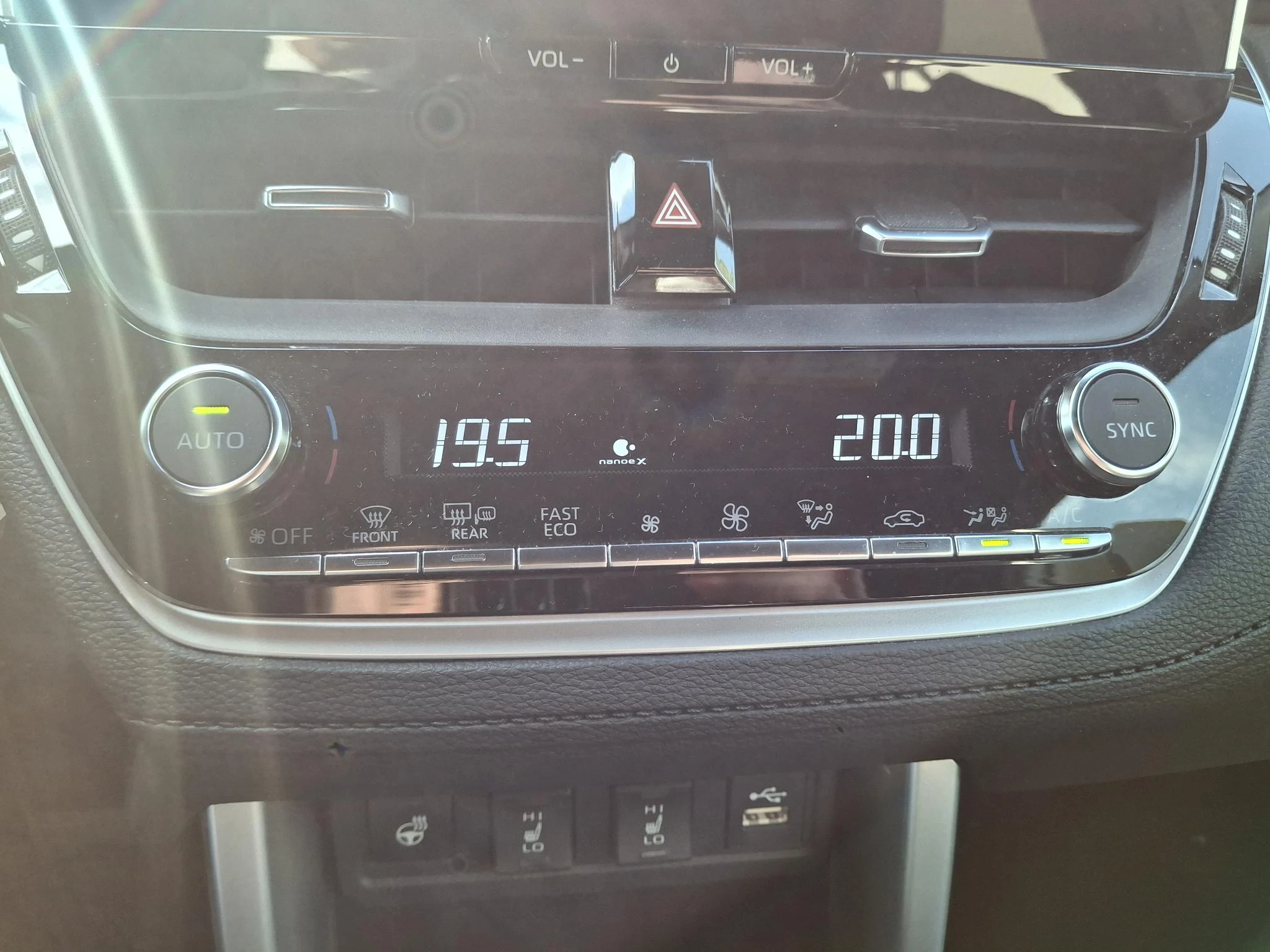 Toyota-Corolla Cross-image-14