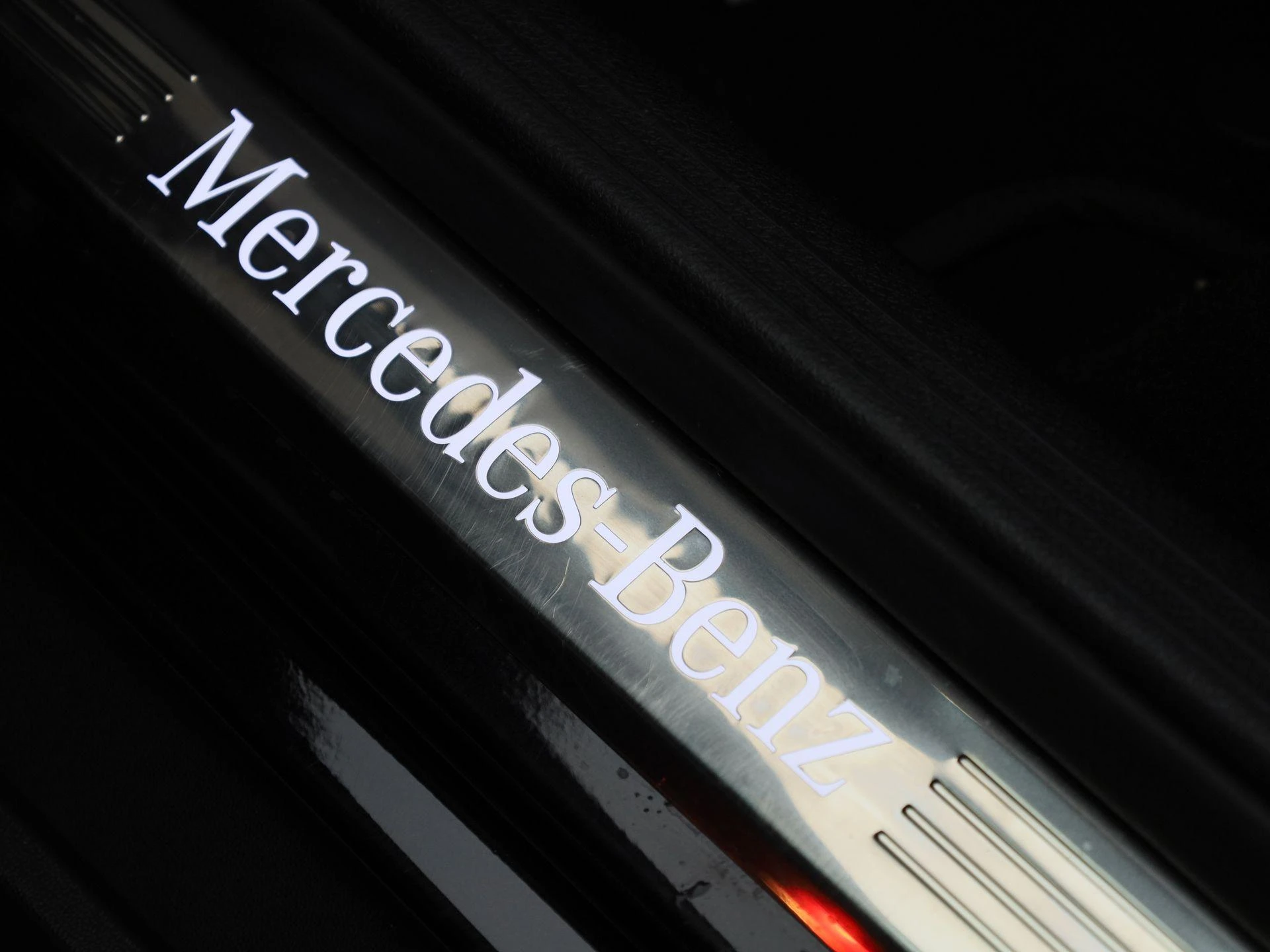 Mercedes-Benz-GLC-image-32