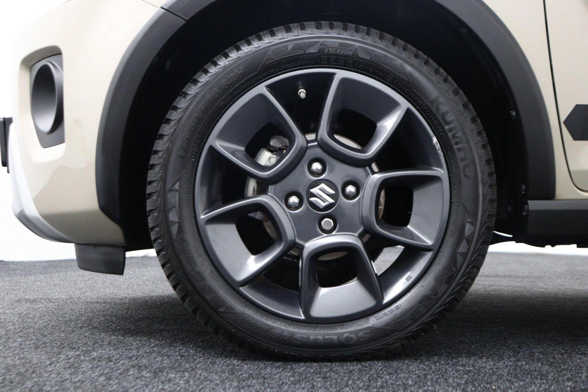 Suzuki-Ignis-image-32