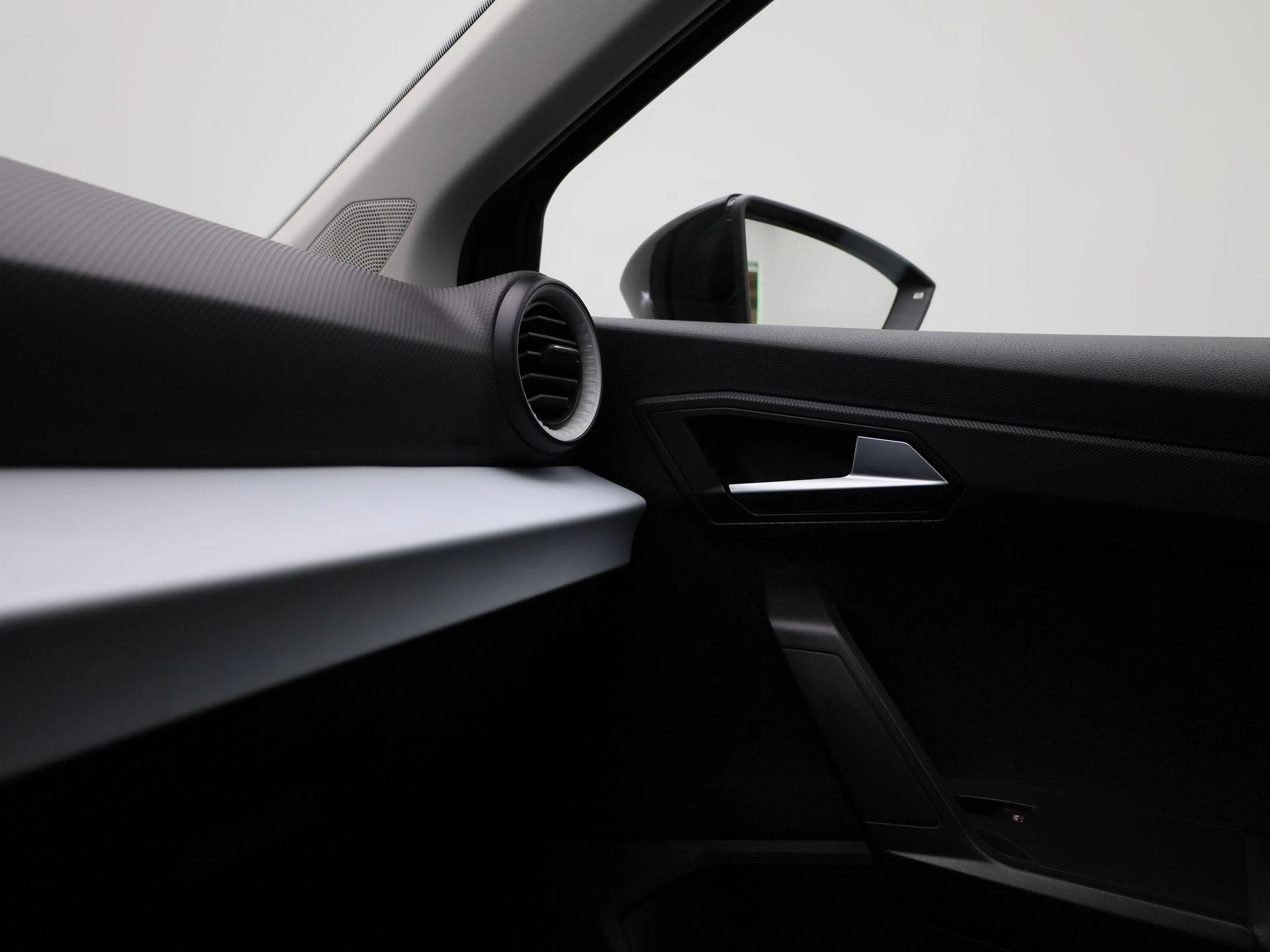 SEAT-Ibiza-image-24