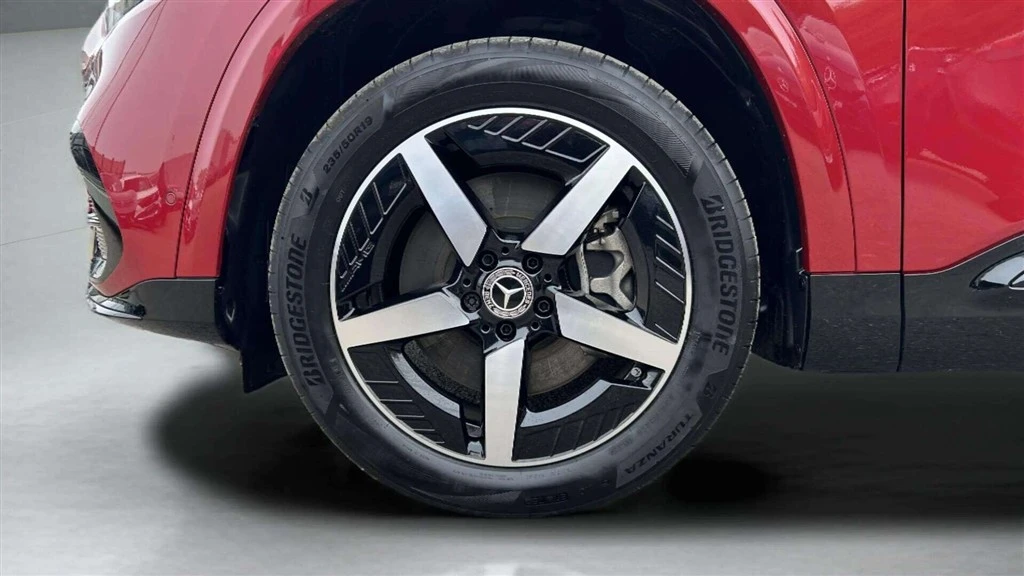 Mercedes-Benz-GLB-image-8