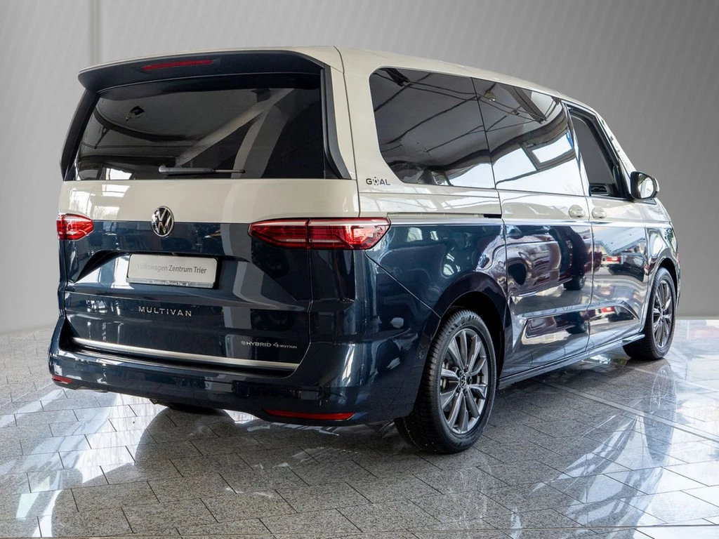 Volkswagen-Multivan-image-3