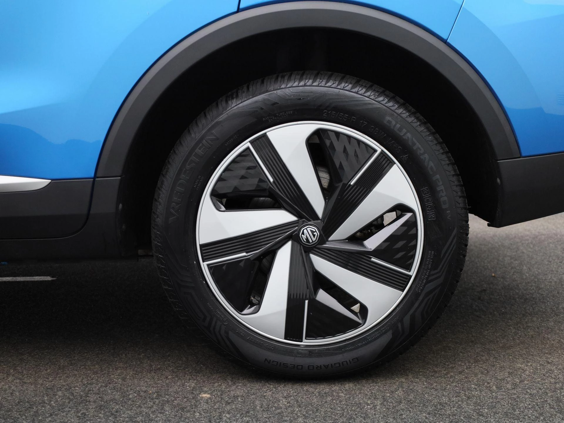 MG-ZS EV-image-12