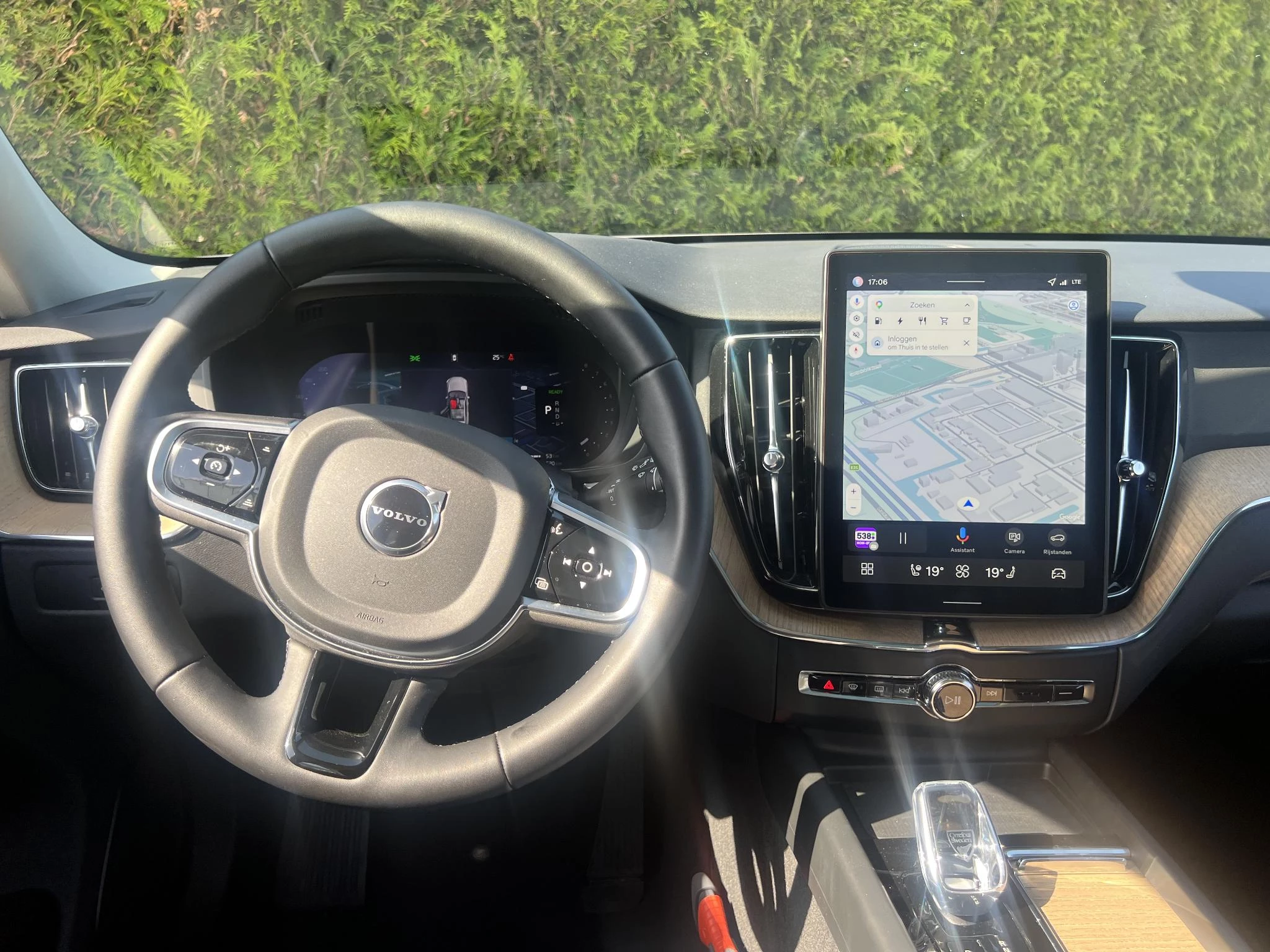 Volvo-XC60-image-20