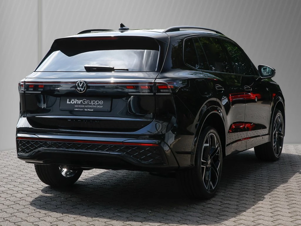 Volkswagen Tiguan R-Line 2.0 l TDI 4M. DSG Pano, Standh., AHK VSA