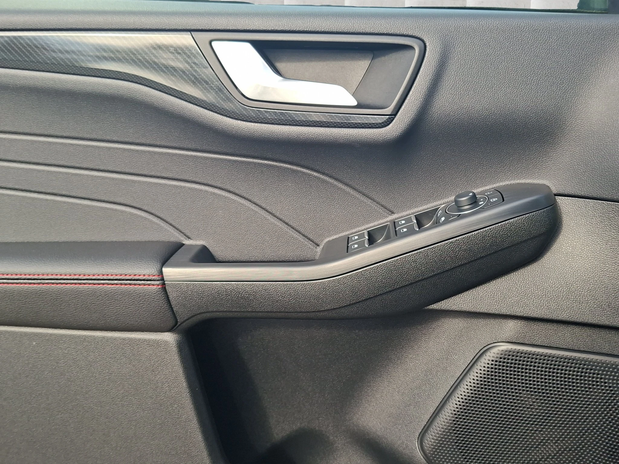 Ford-Kuga-image-15