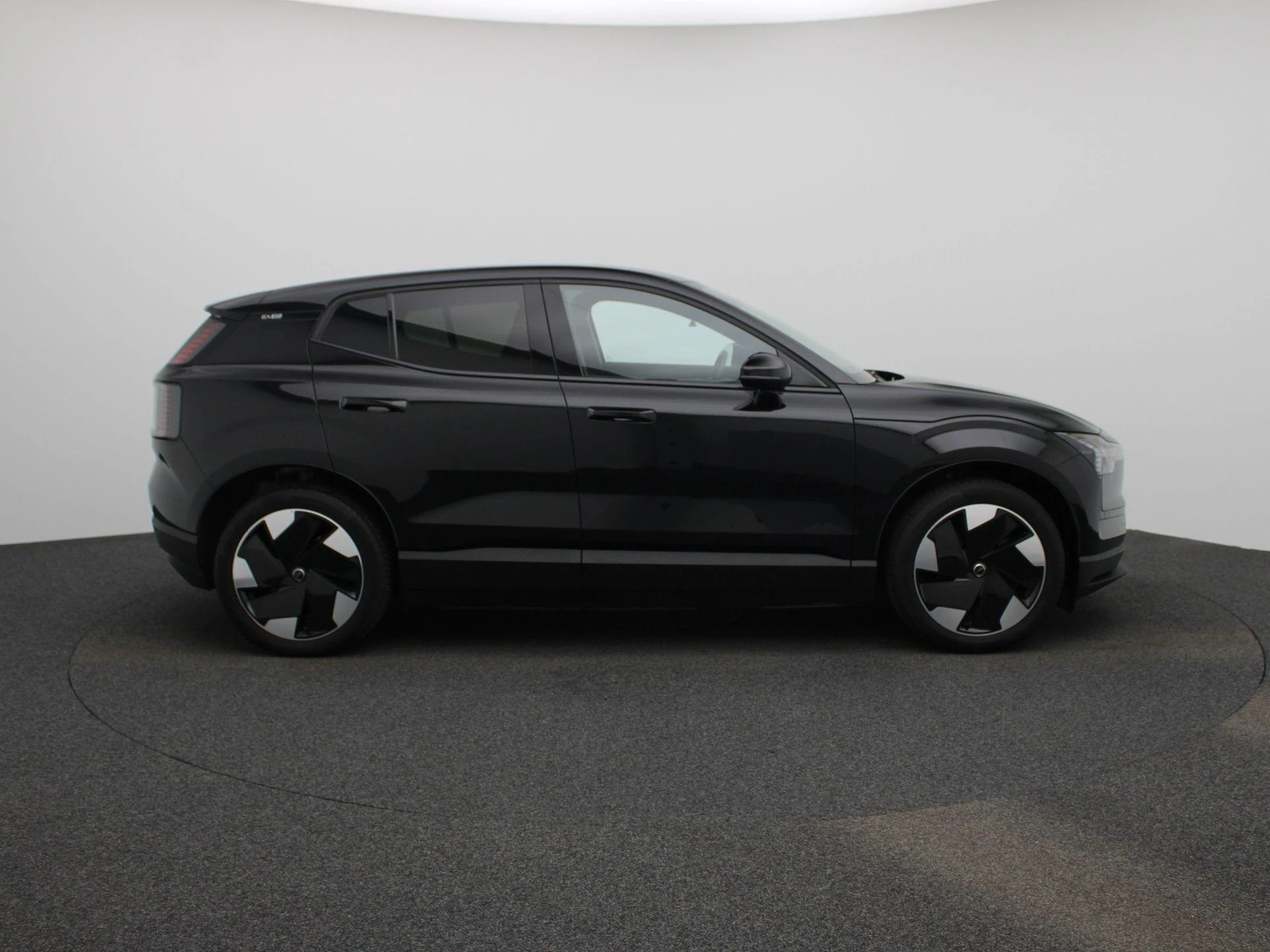 Volvo-EX30-image-5