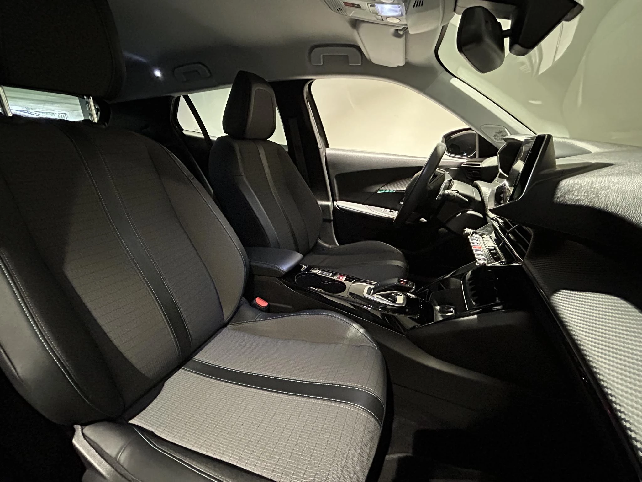 Peugeot 2008 1.2 PureTech Allure Pack