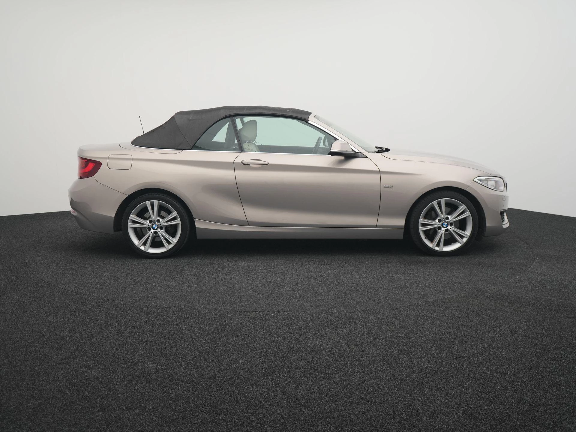 BMW 2 Serie Cabrio 220i High Executive
