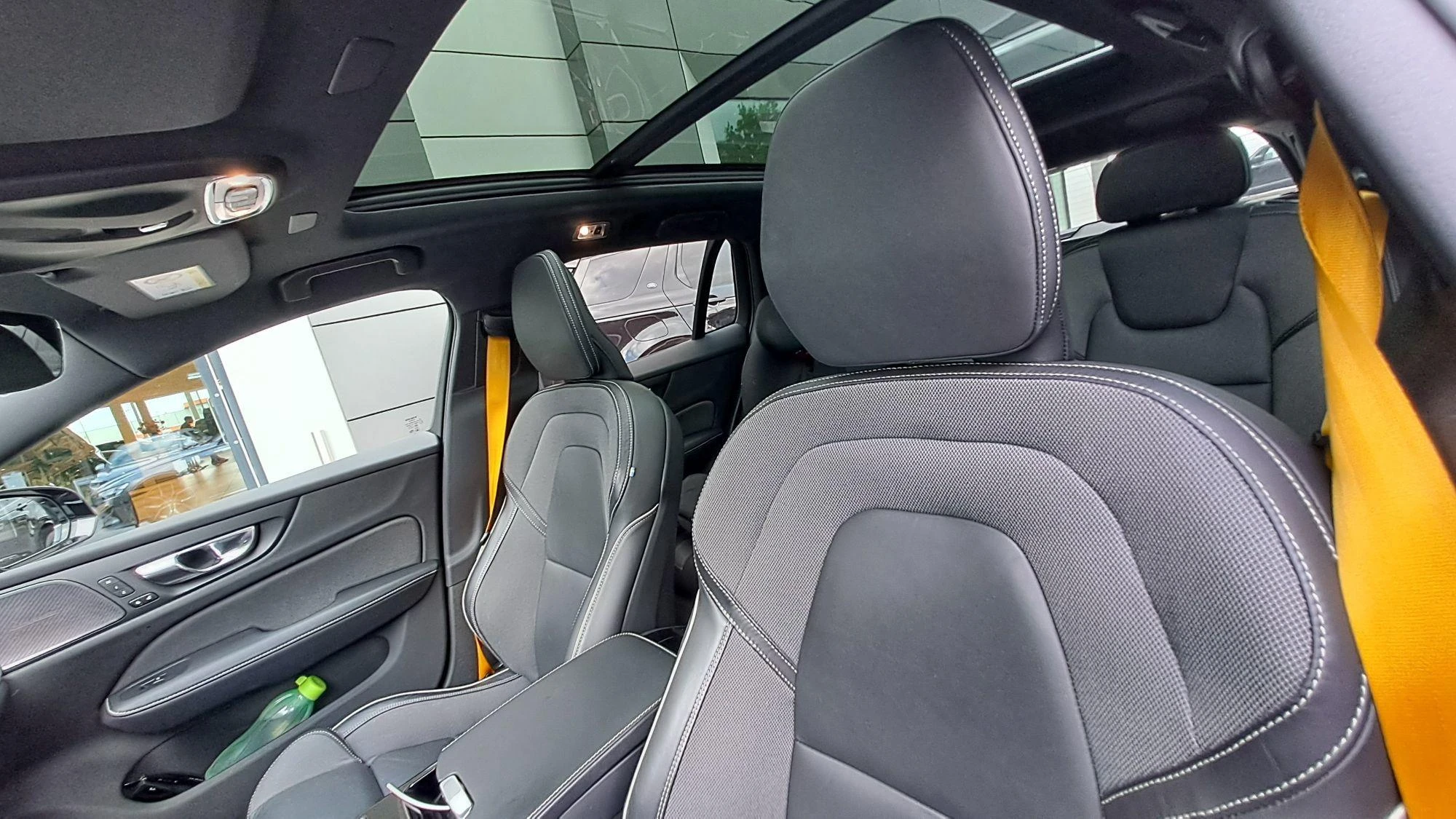 Volvo-V60-image-25