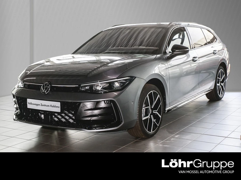 Volkswagen-Passat-image-0