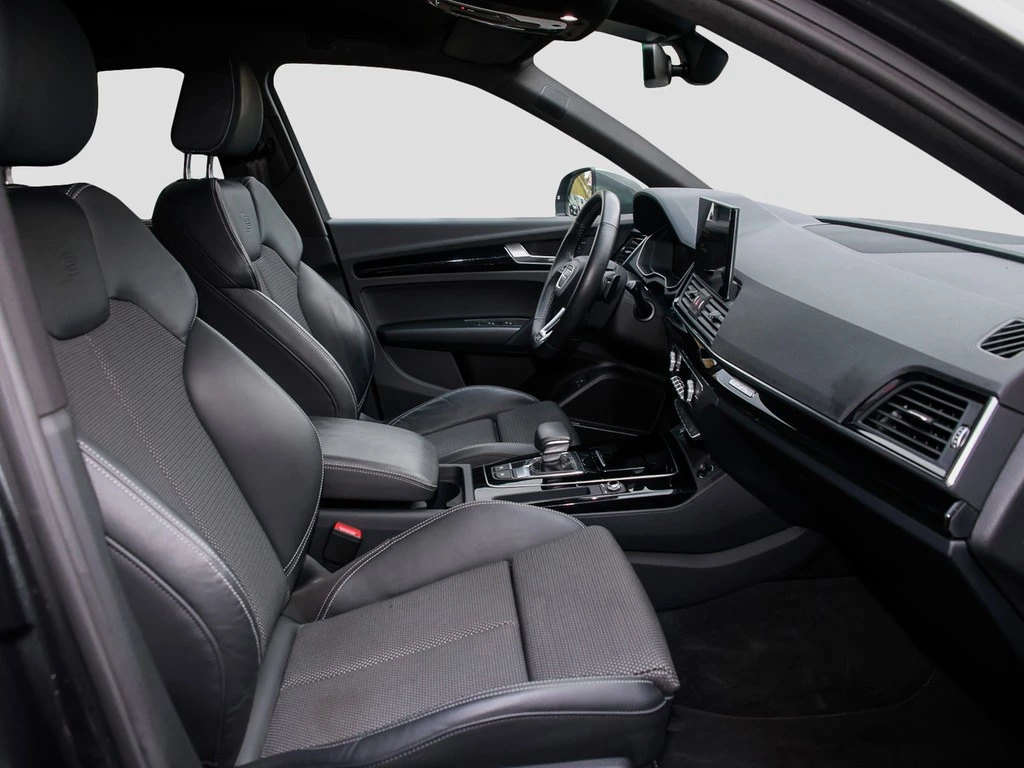 Audi Q5 55 TFSIe S line Matrix AHK B&O Business