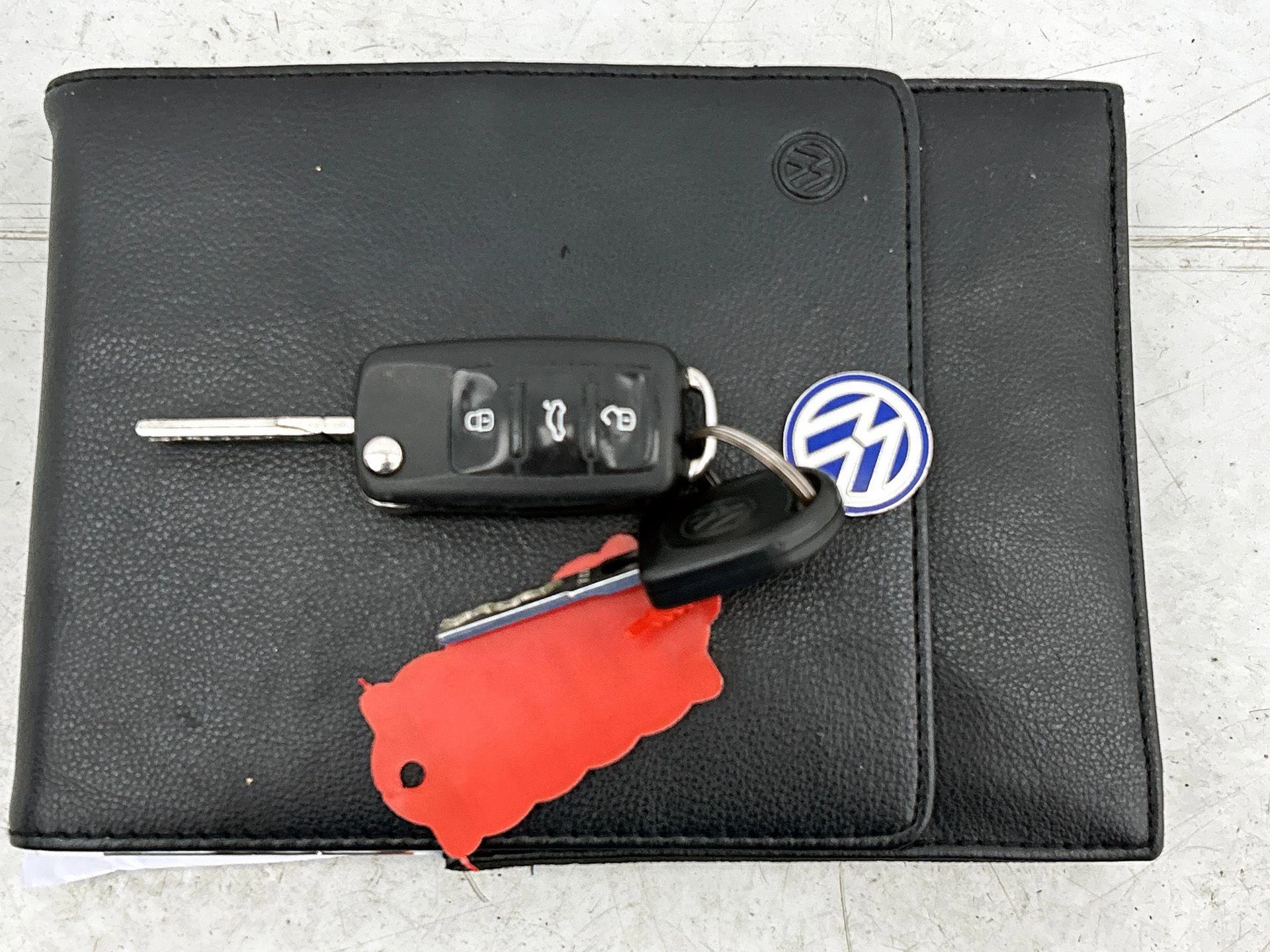 Volkswagen-up!-image-27