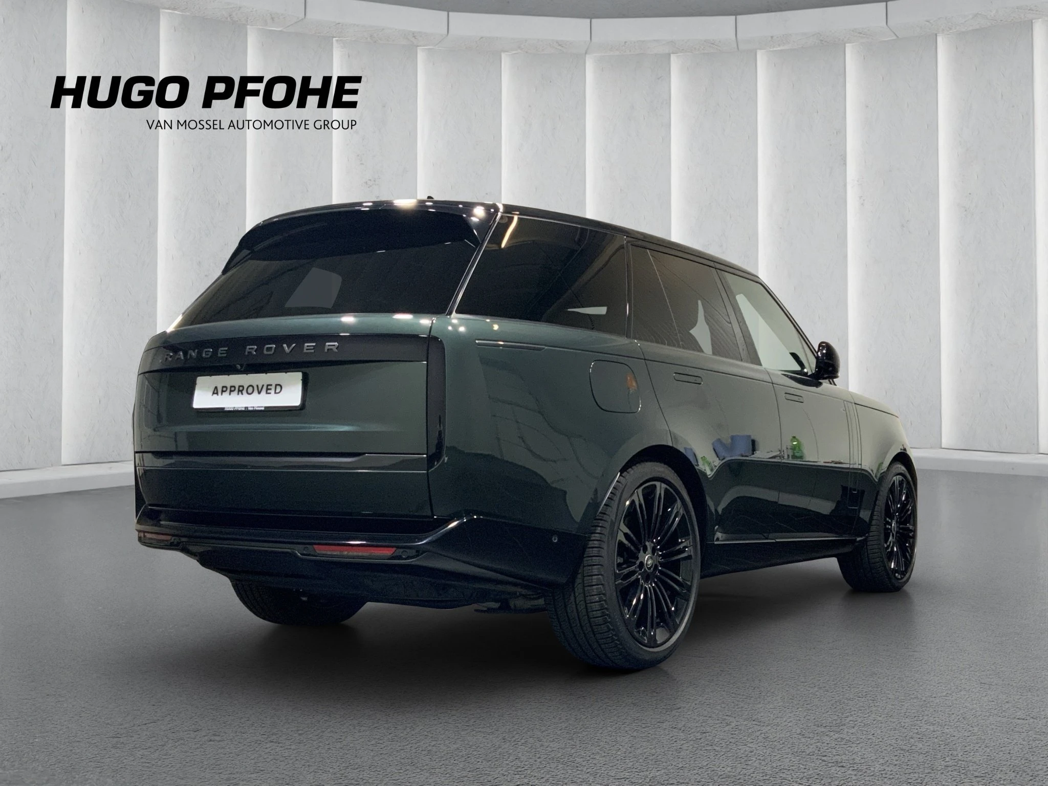 Land Rover--image-1