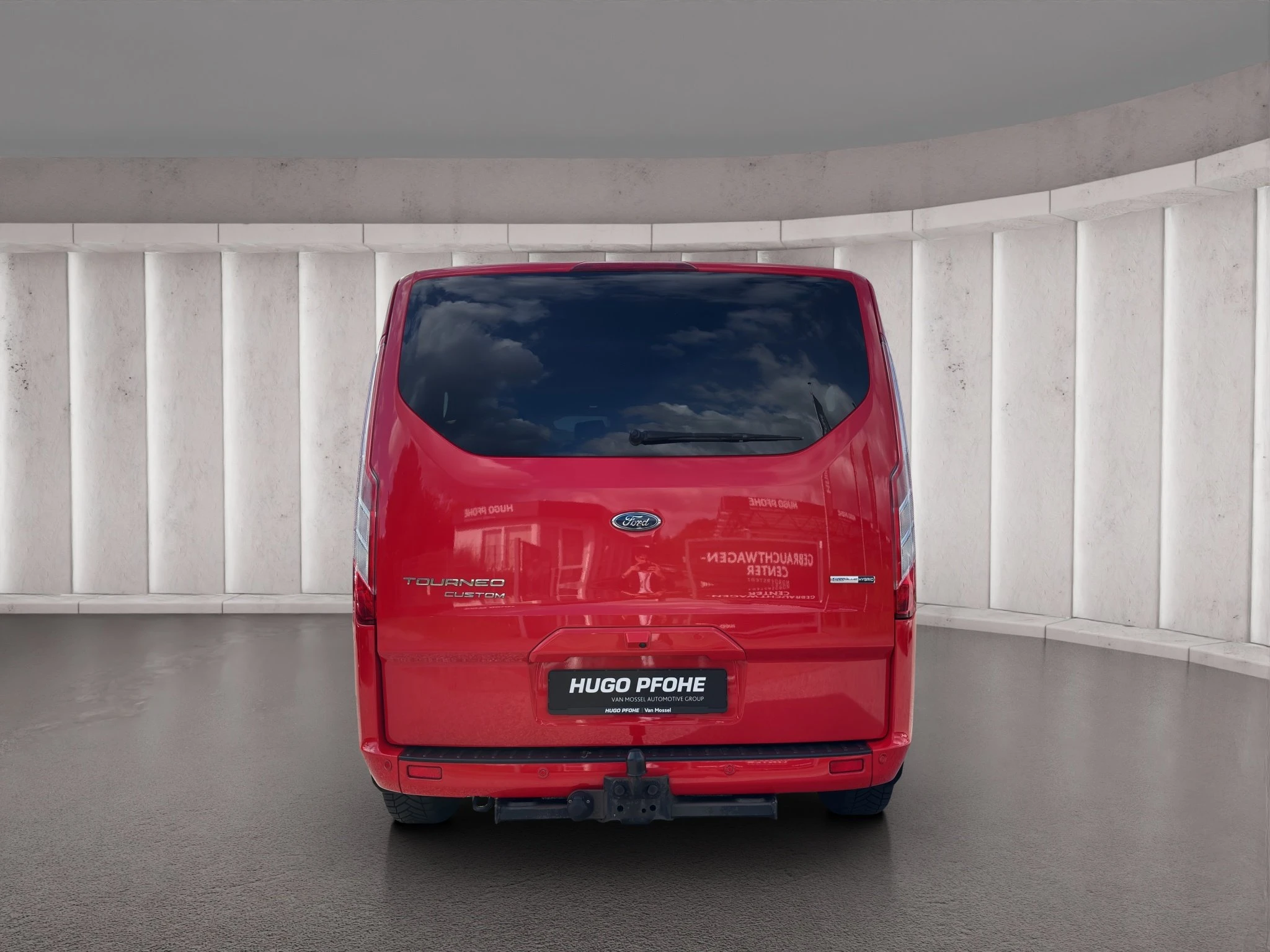 Ford-Tourneo Custom-image-3