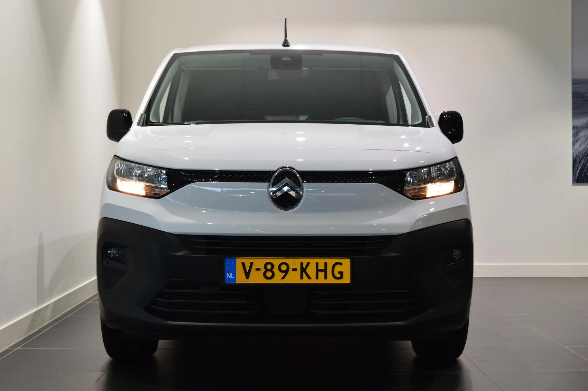 Citroën-ë-Berlingo-image-2