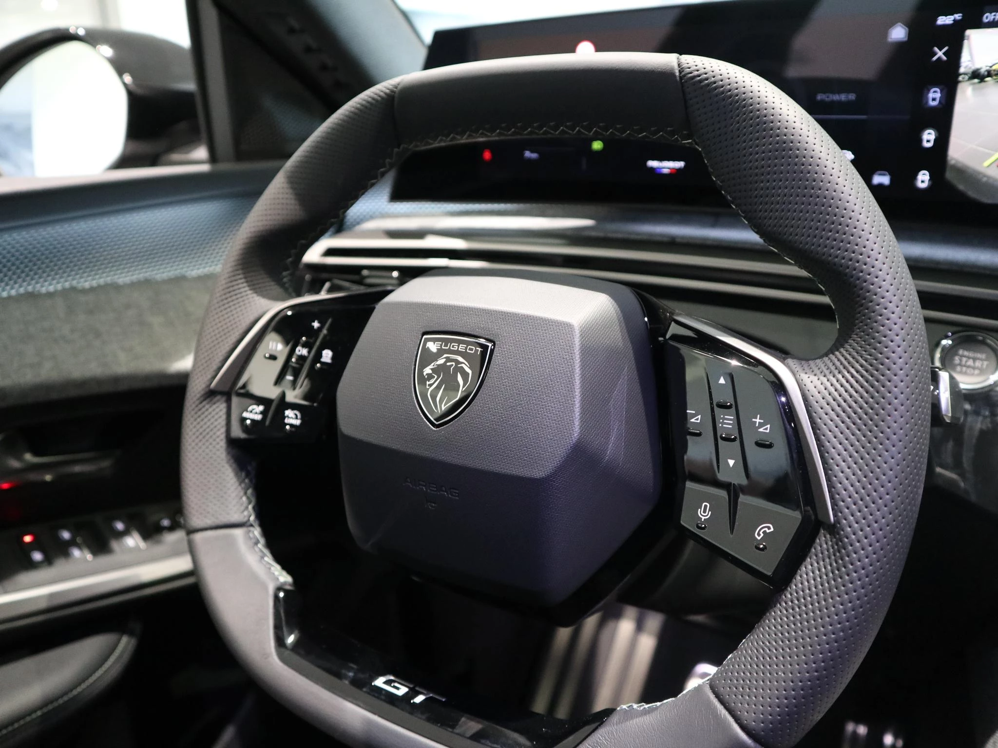 Peugeot-5008-image-18