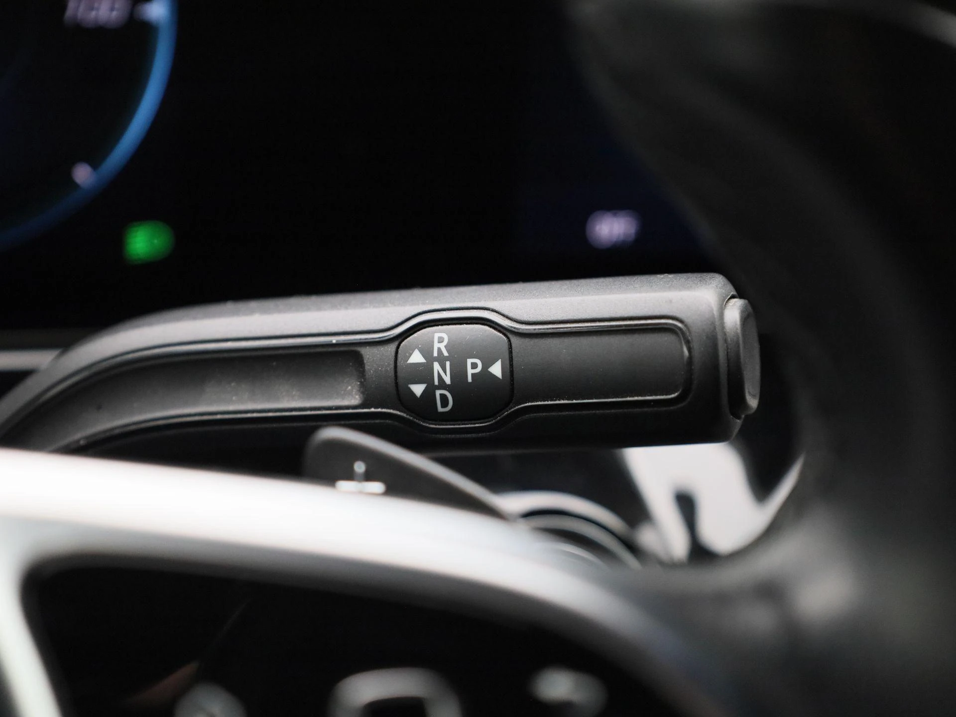 Mercedes-Benz-EQA-image-25