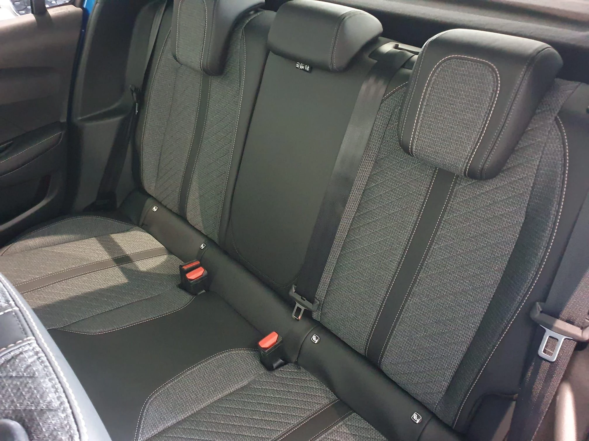 Peugeot-208-image-7