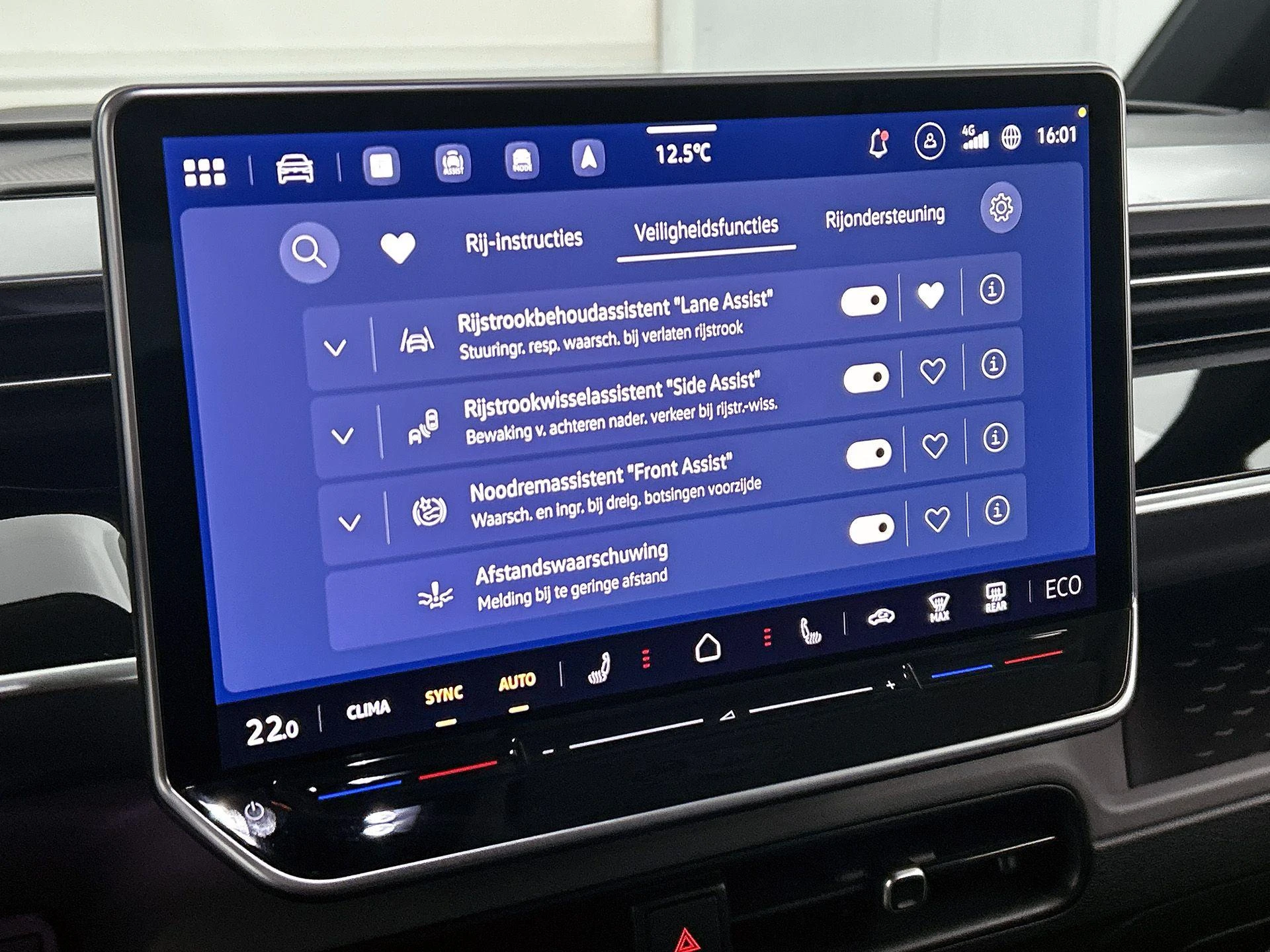 Volkswagen-ID. Buzz-image-13