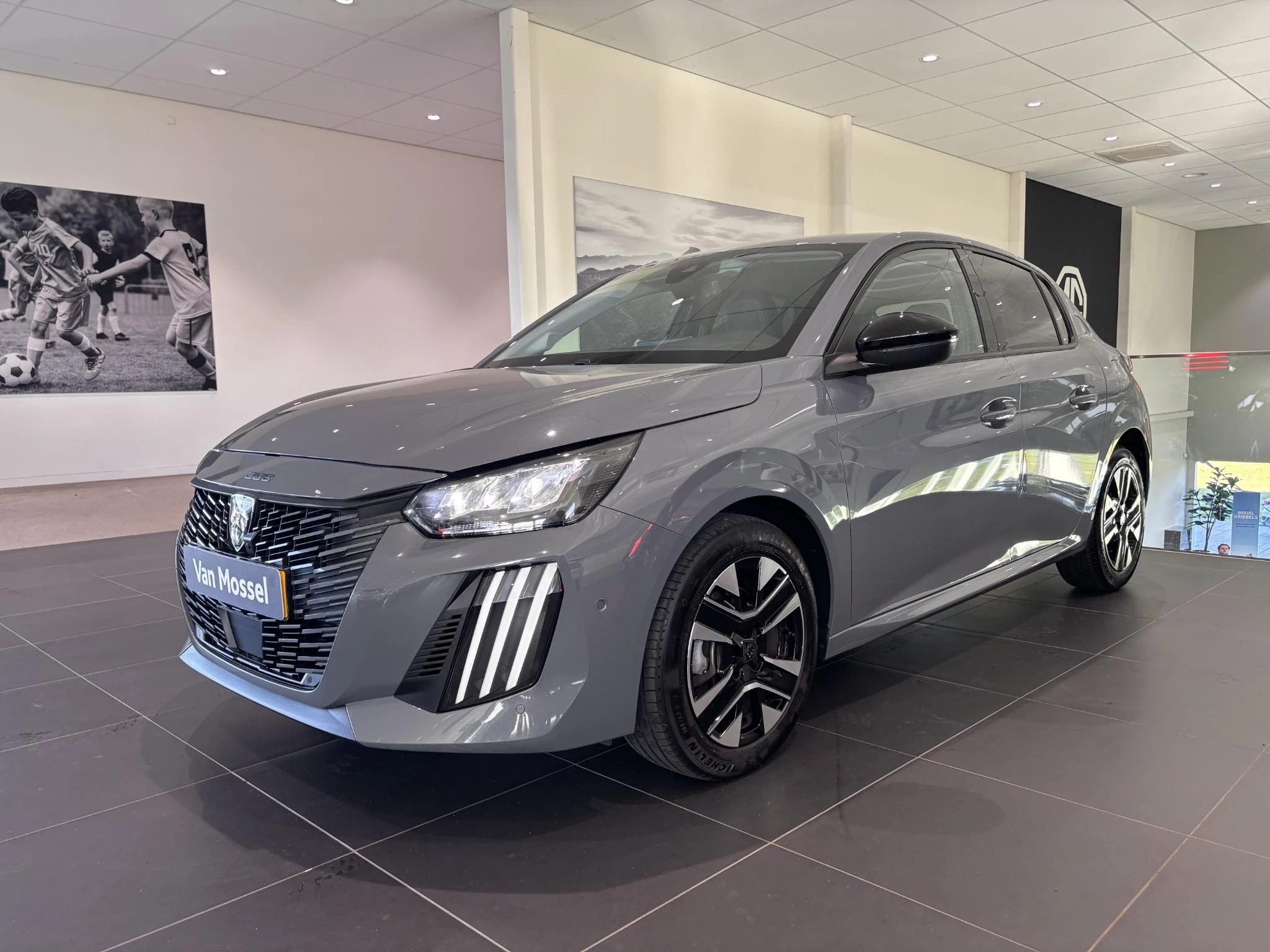 Peugeot-208-image-8