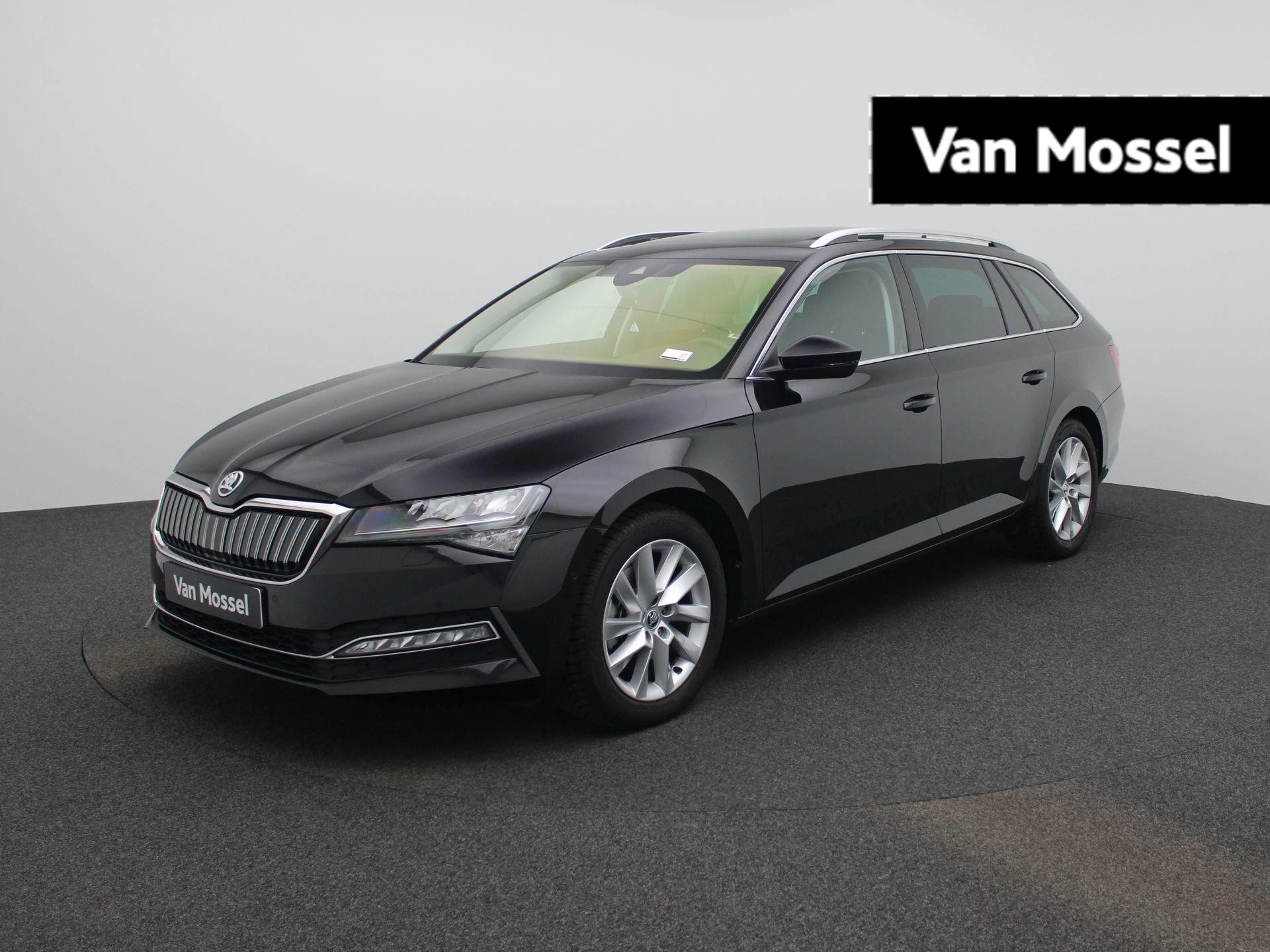 Škoda-Superb-image-0