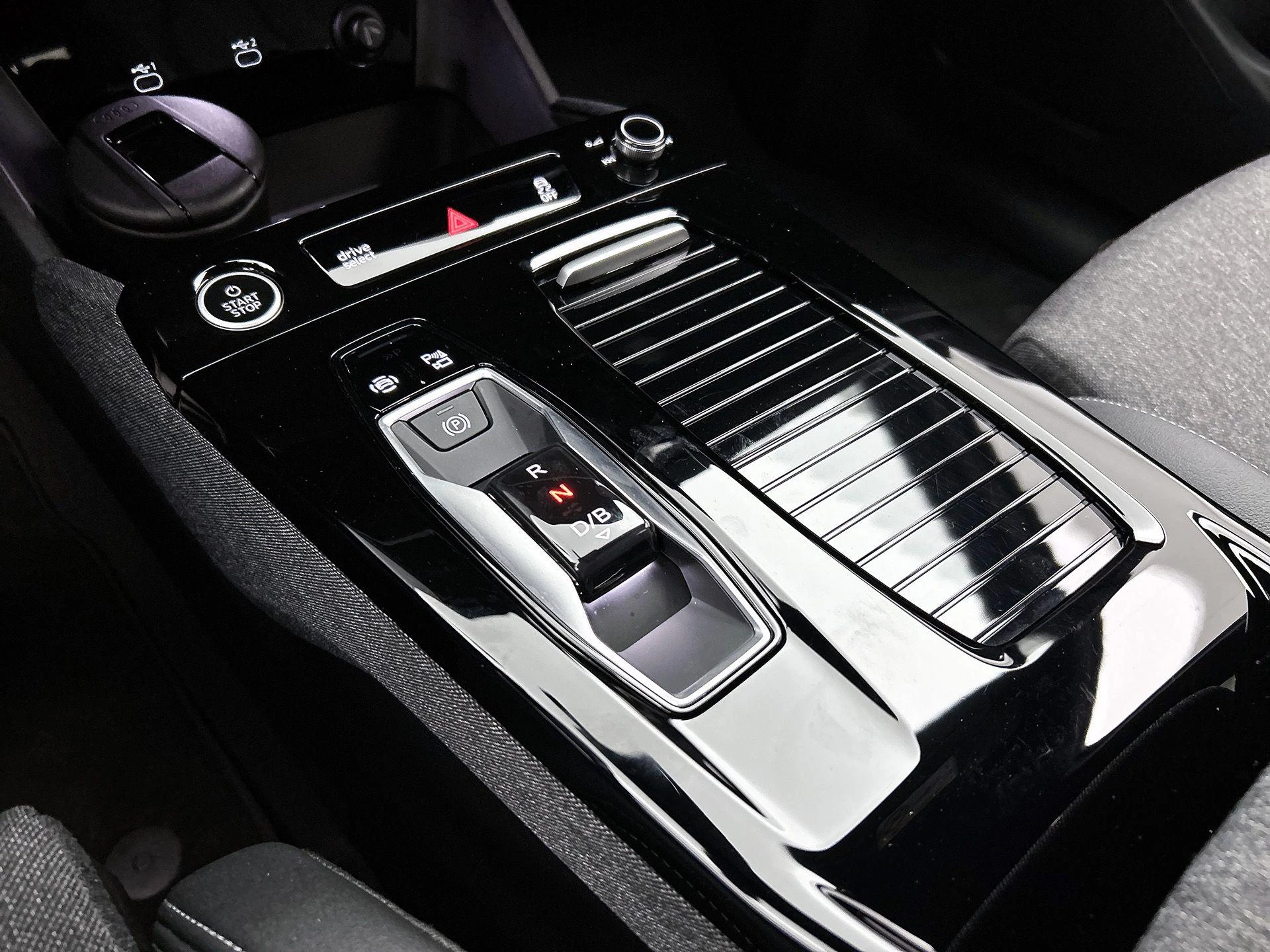 Audi Q6 e-tron Advanced edition performance 100 kWh