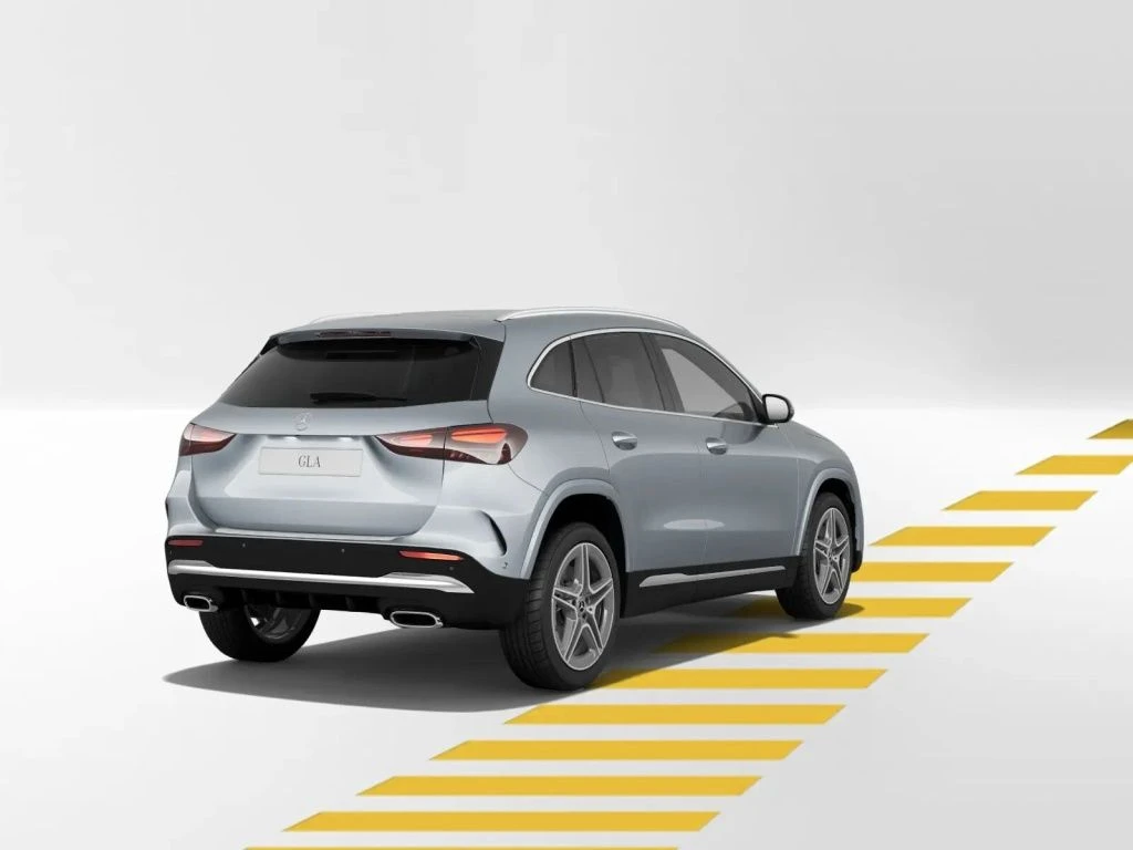Mercedes-Benz-GLA 250-image-6