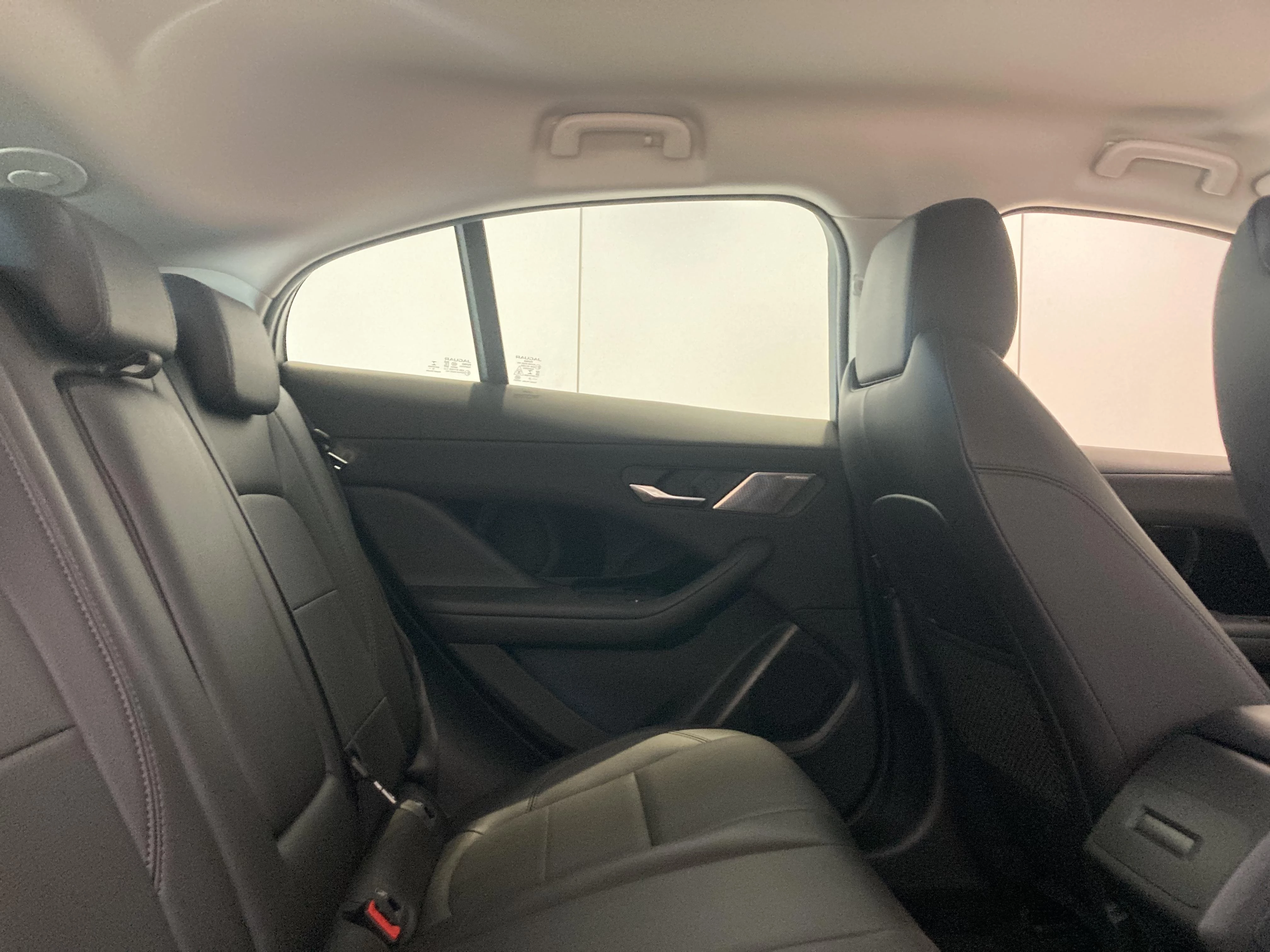 Jaguar-I-PACE-image-4