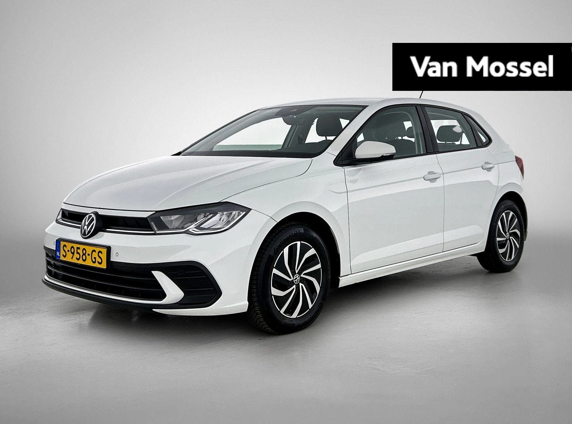 Volkswagen-Polo-image-0