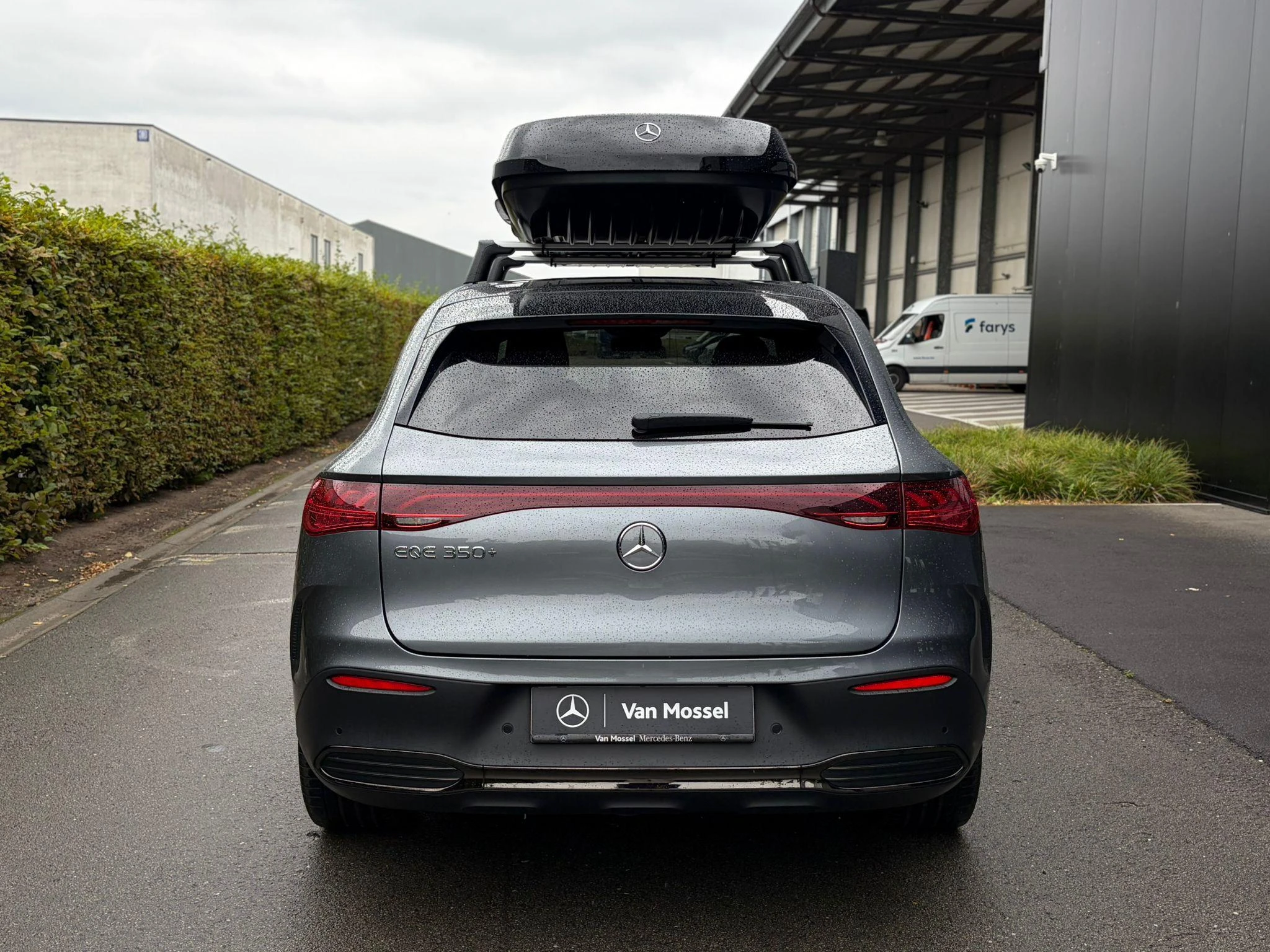 Mercedes-Benz-EQE-image-8