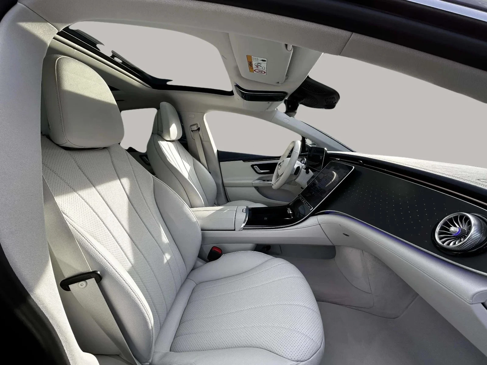 Mercedes-Benz-EQE-image-11