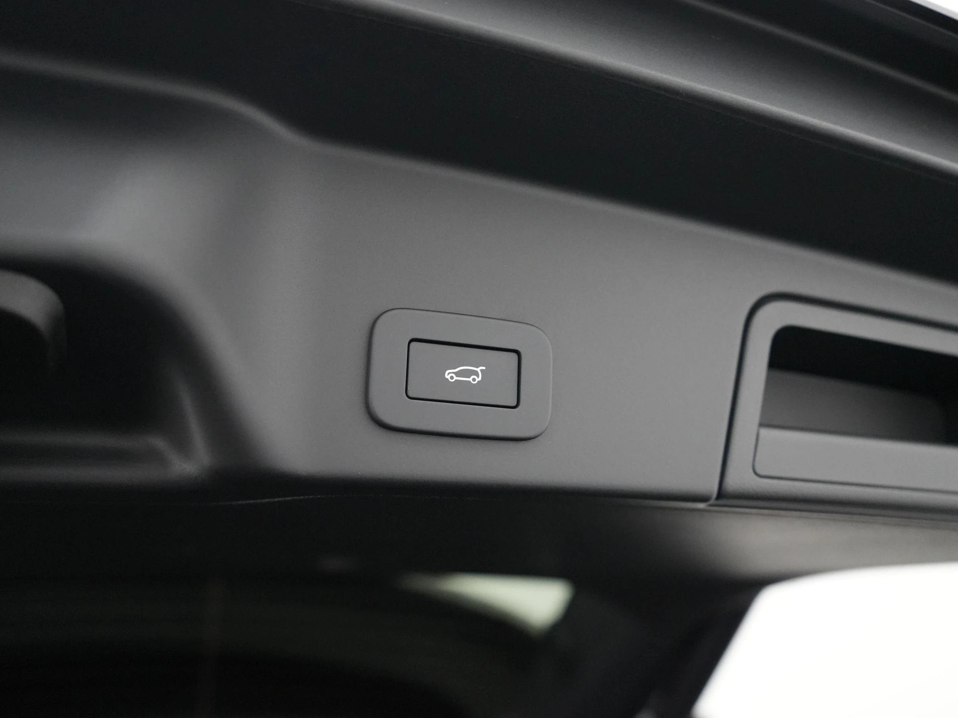 Land Rover-Range Rover Evoque-image-44