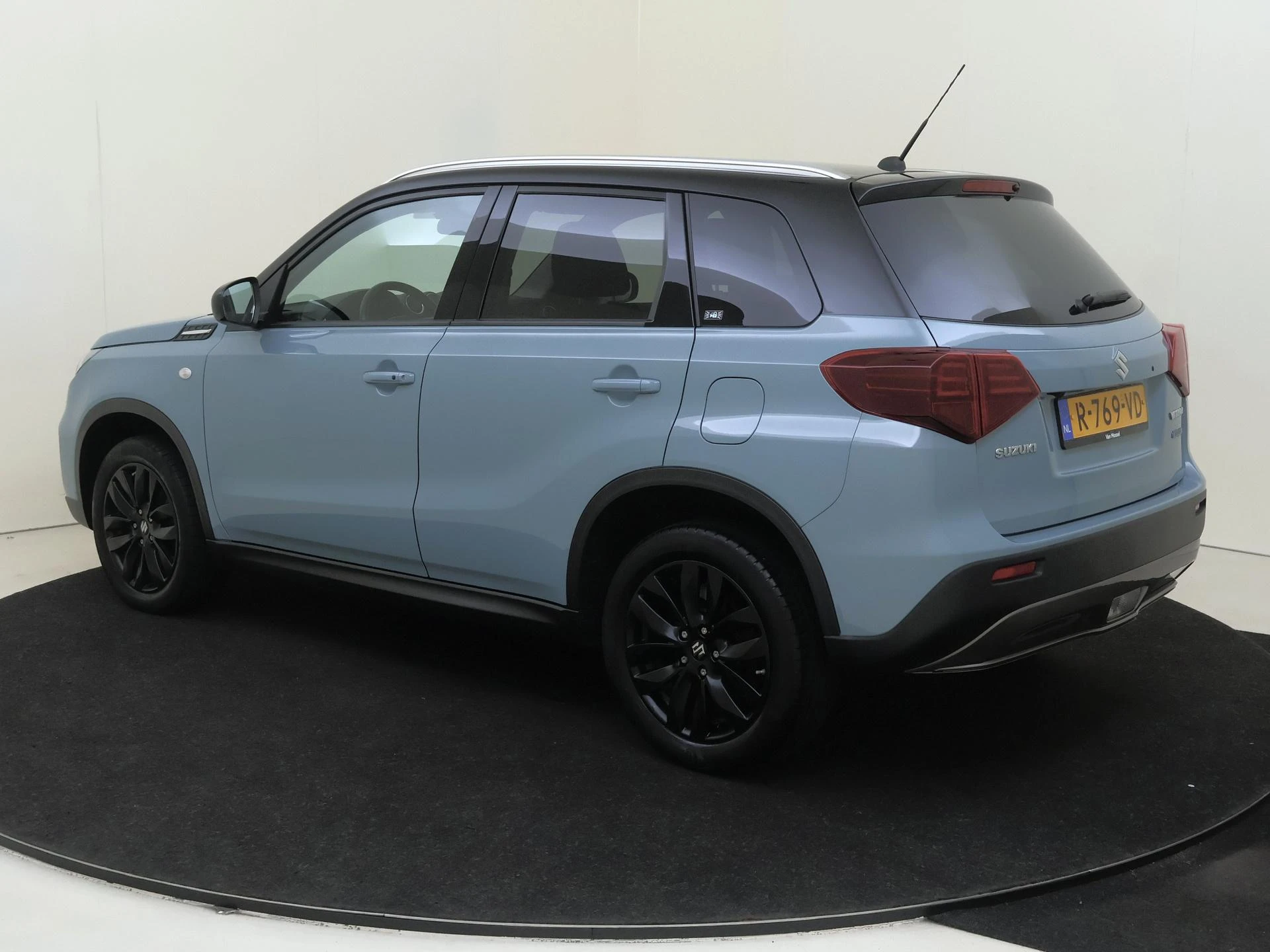 Suzuki-Vitara-image-2