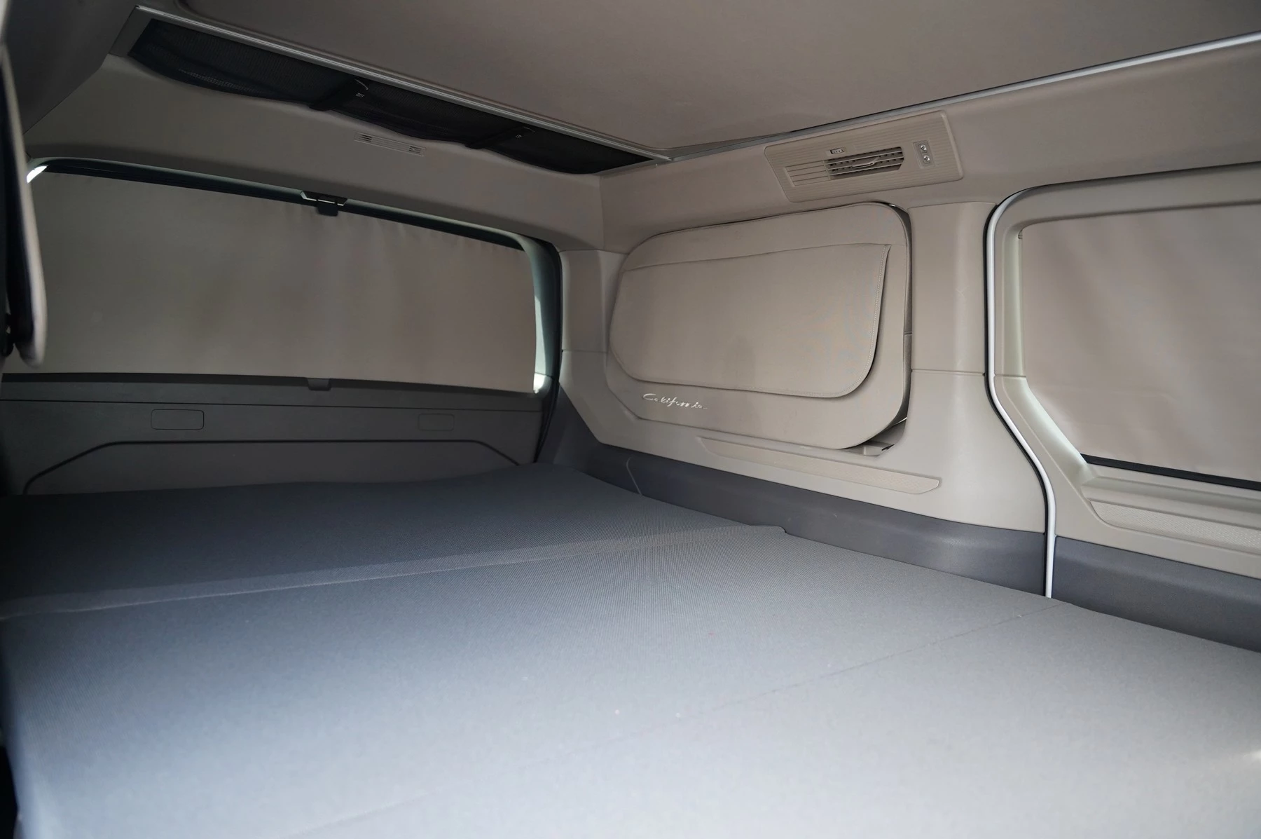 Volkswagen-California-image-11