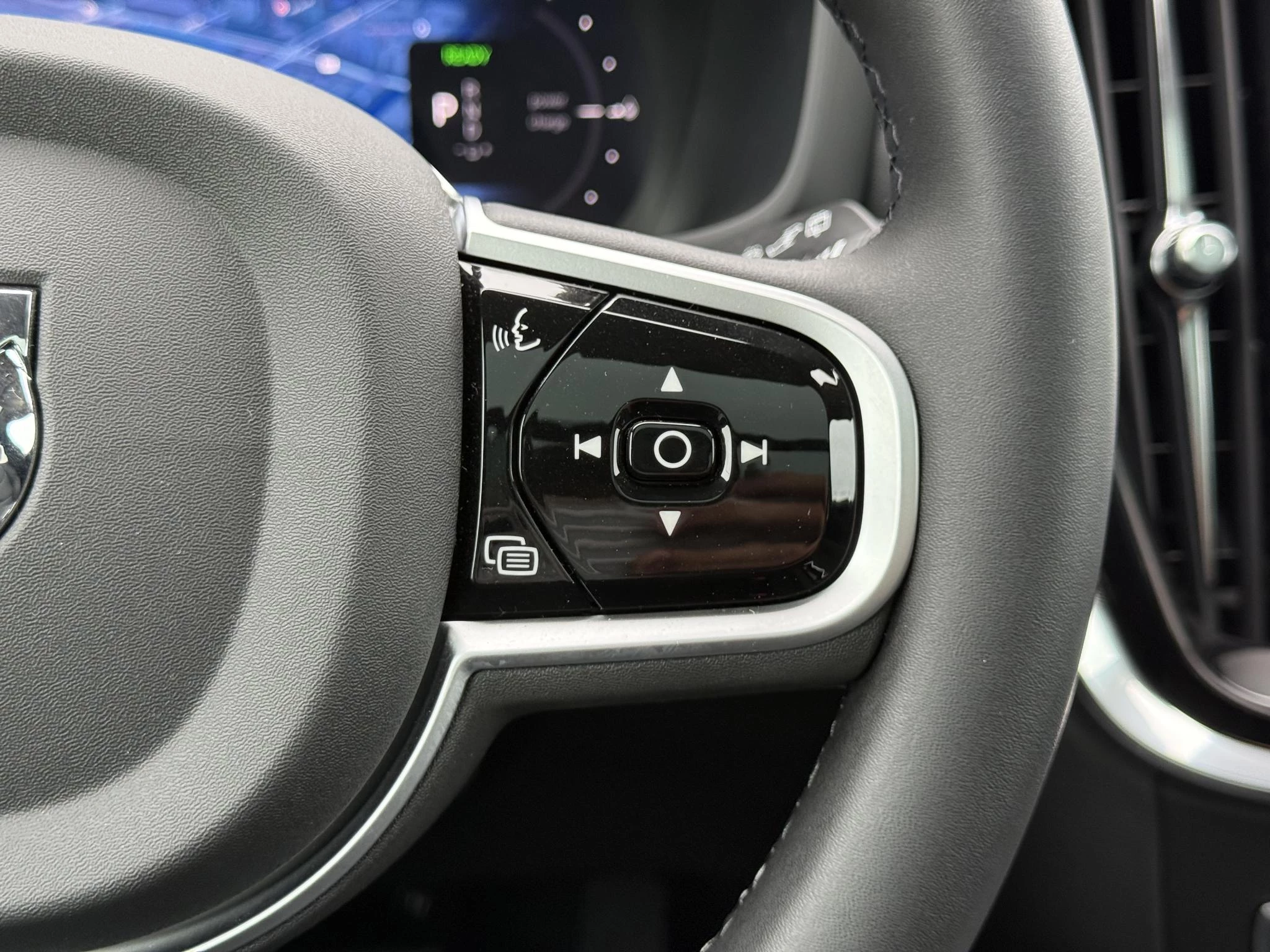 Volvo V60 T6 Plug-in hybrid AWD Plus Dark